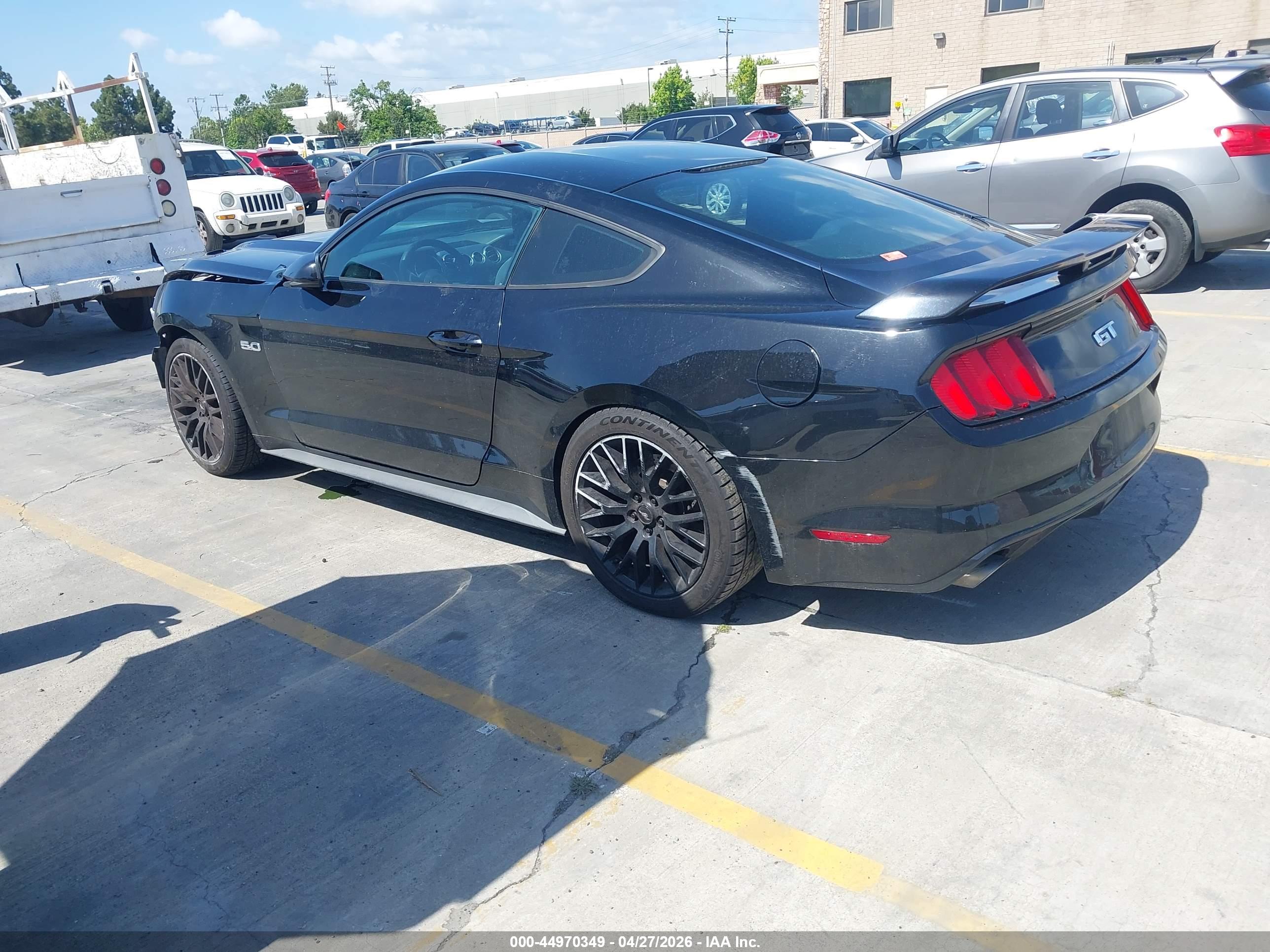 FORD MUSTANG image 3