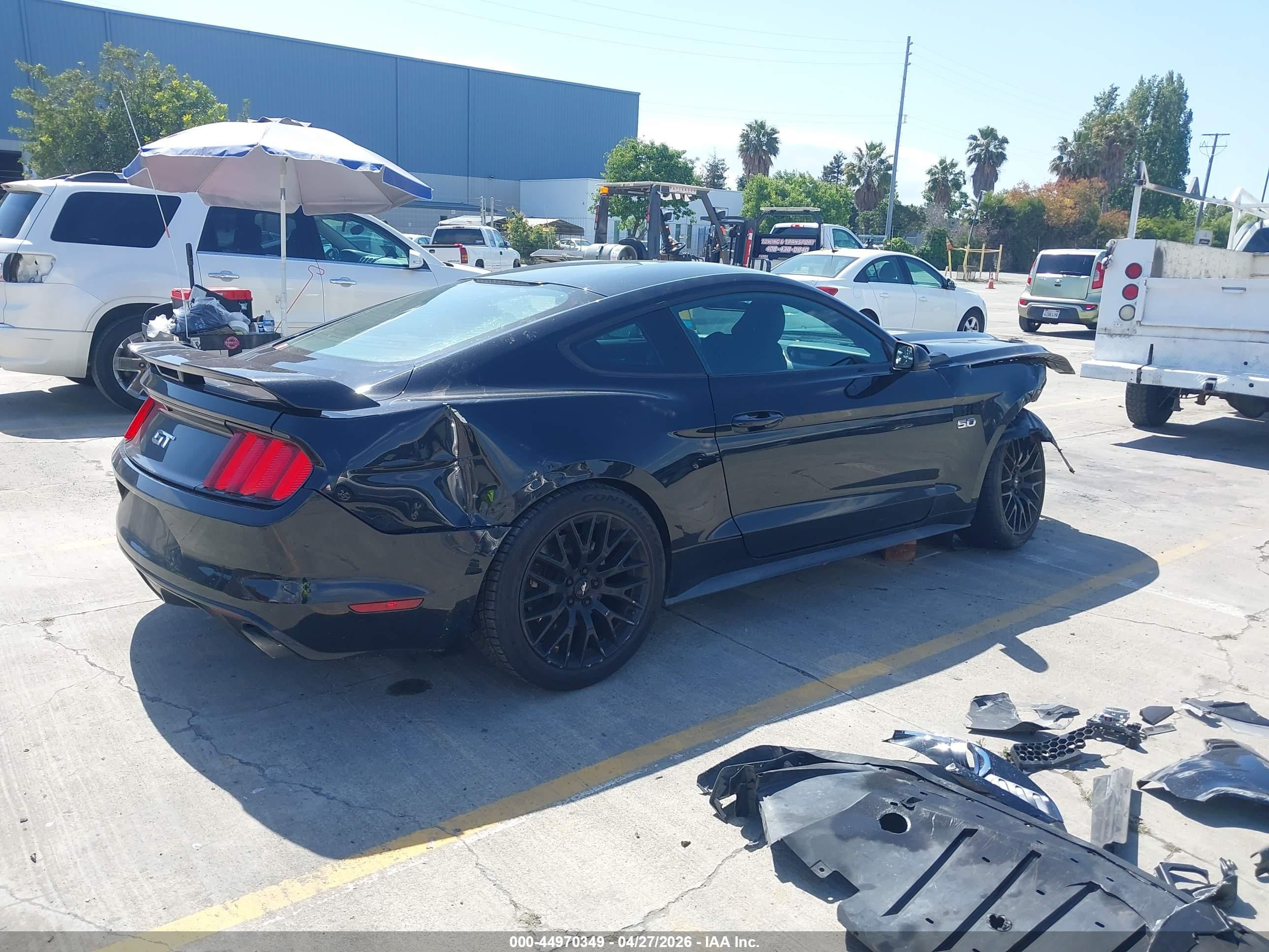 FORD MUSTANG image 4