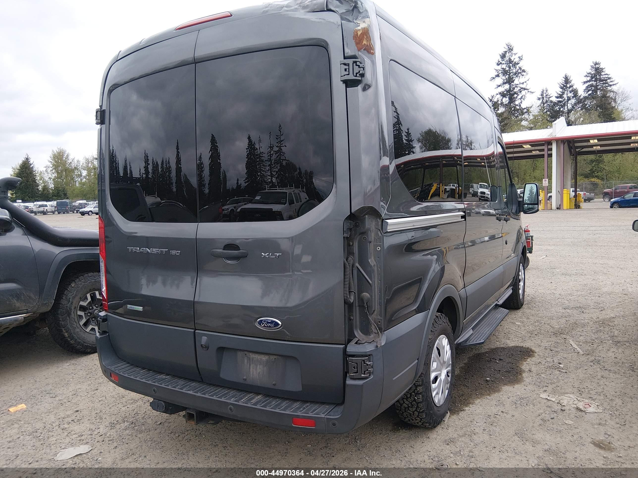 FORD TRANSIT-150 image 4