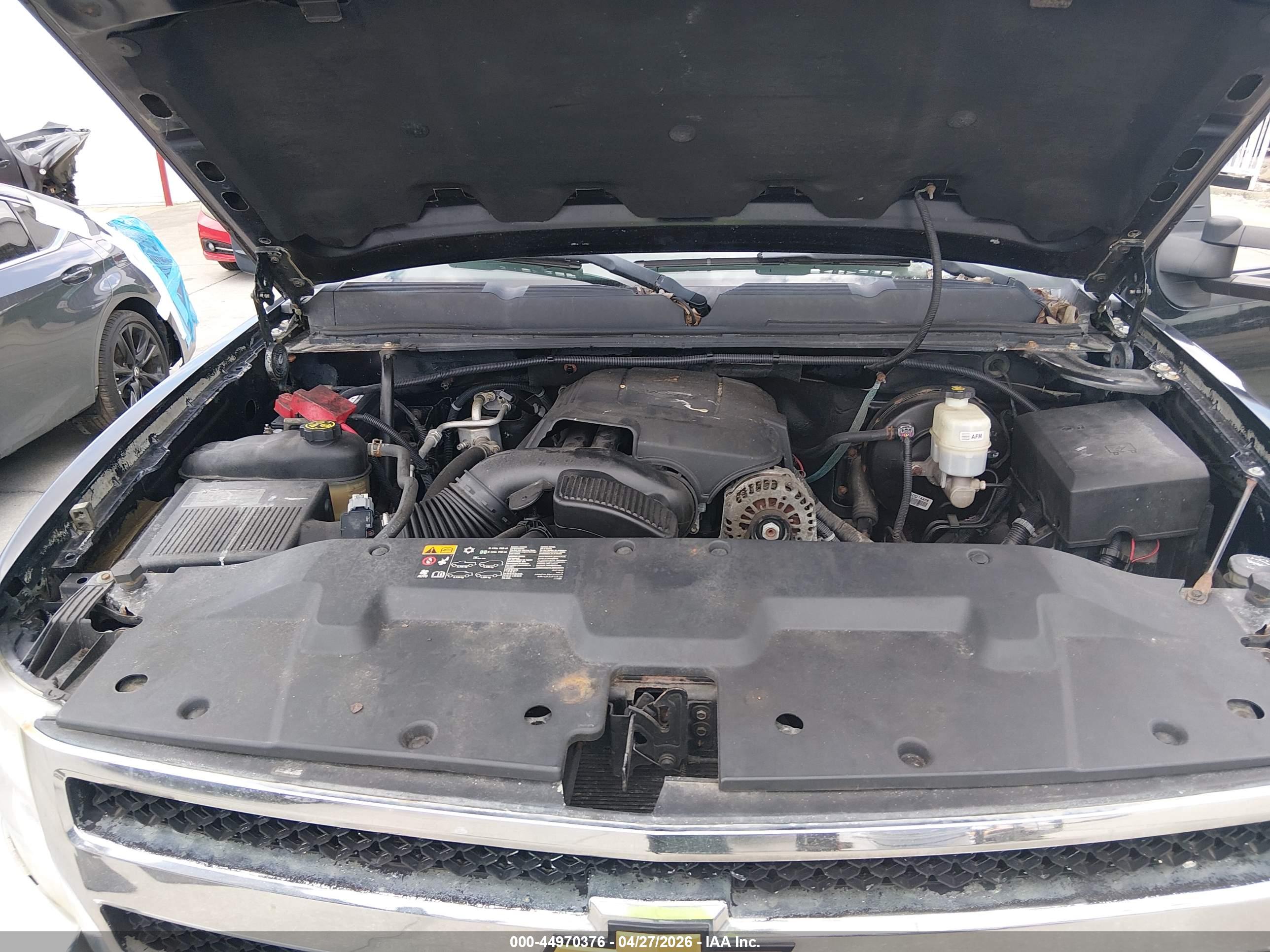 CHEVROLET SILVERADO image 10