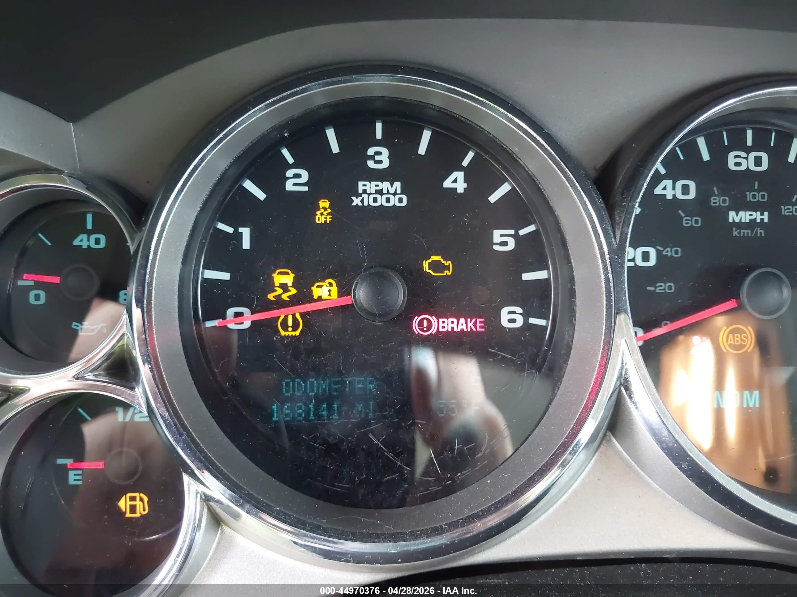 CHEVROLET SILVERADO image 7