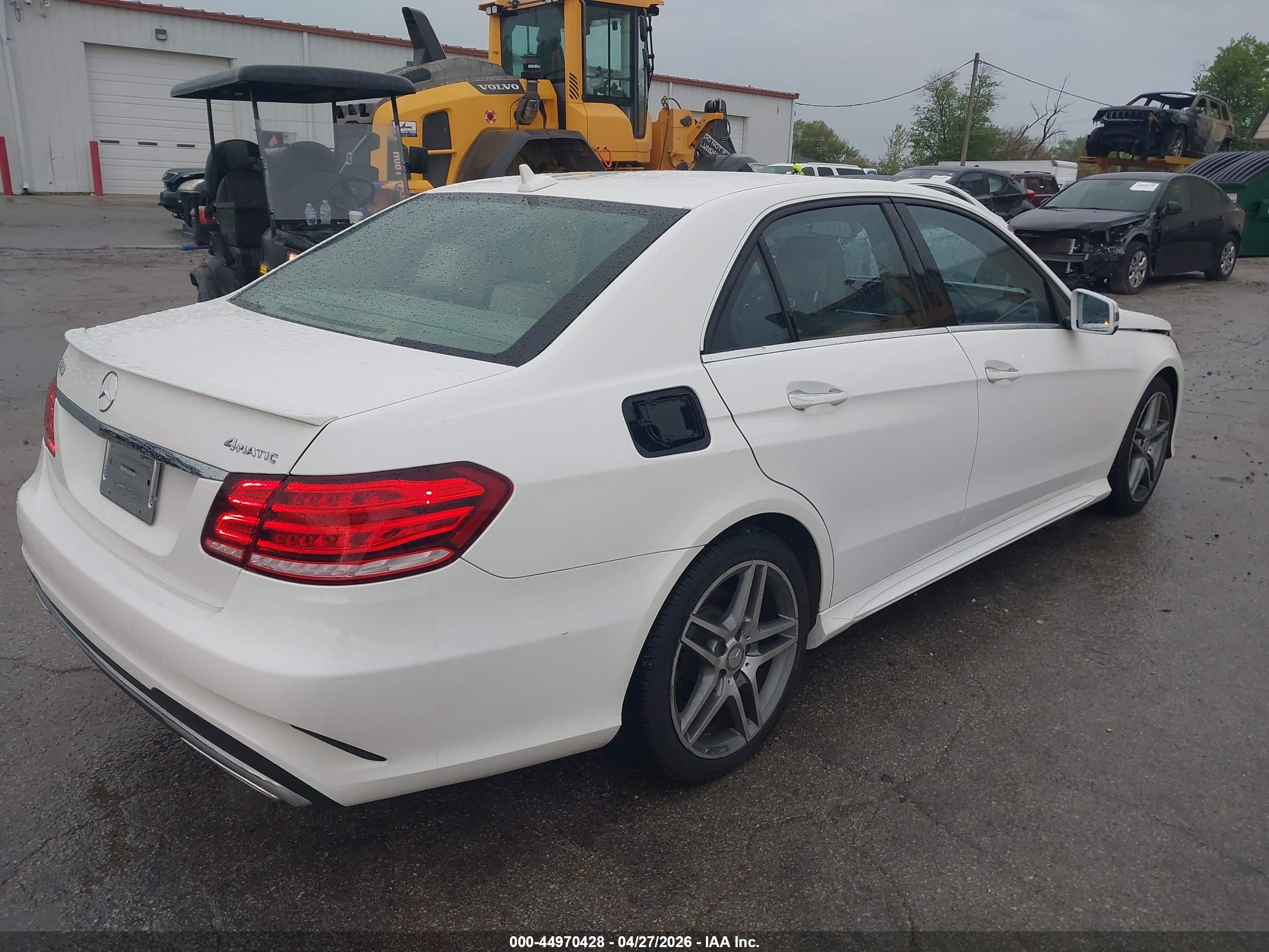 MERCEDES-BENZ E image 4