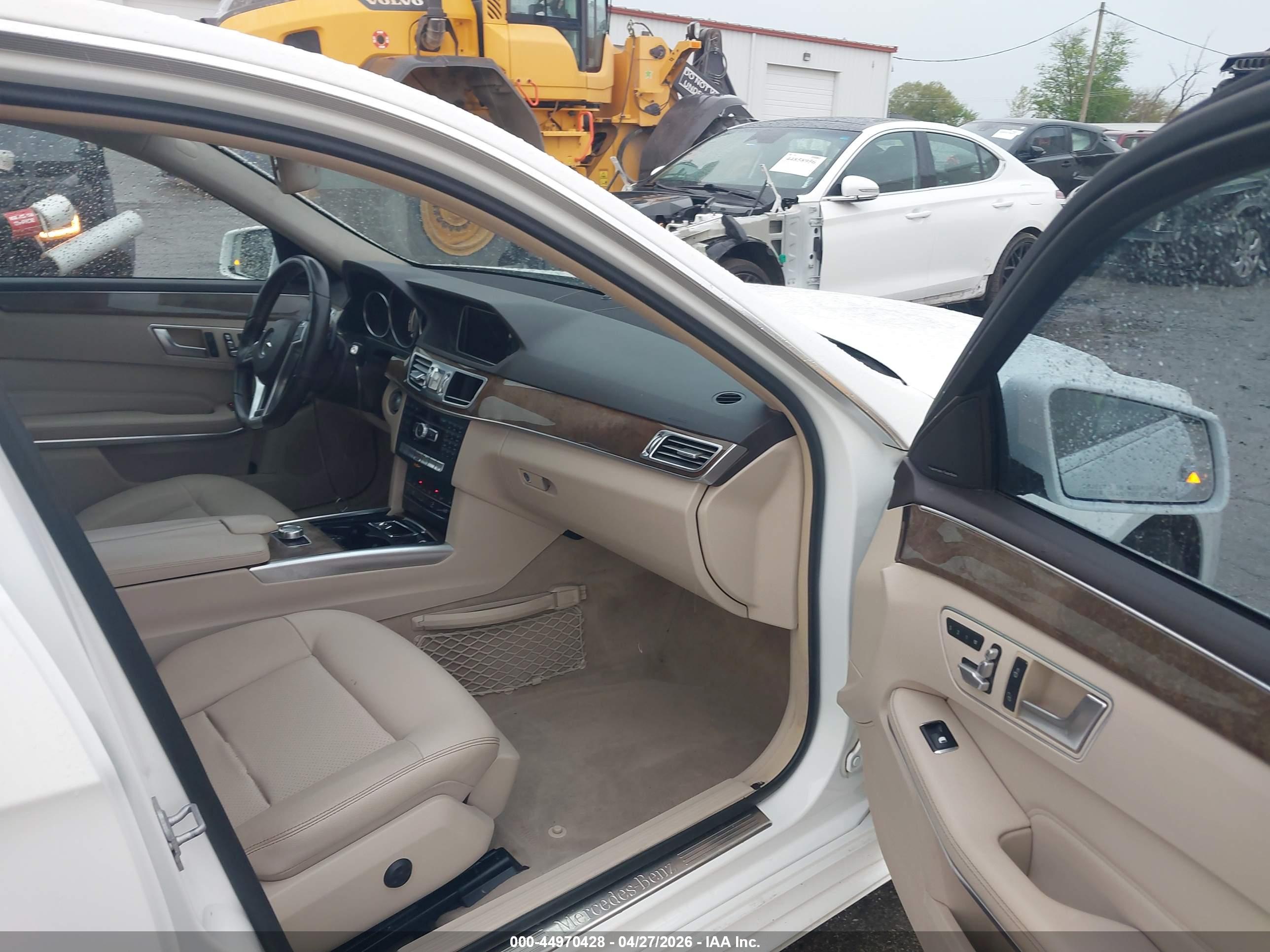 MERCEDES-BENZ E image 5