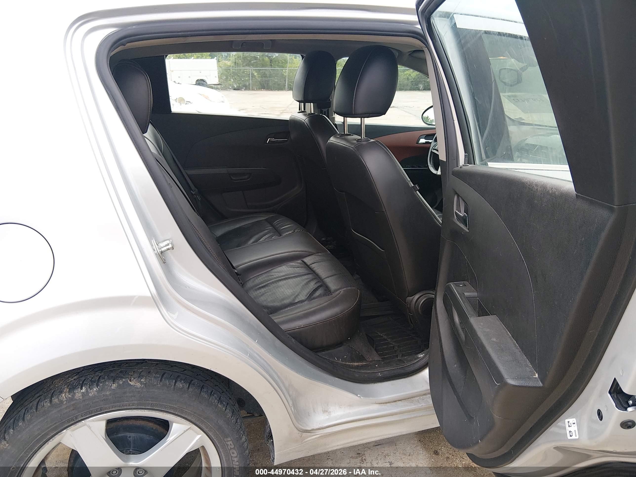 CHEVROLET SONIC image 8
