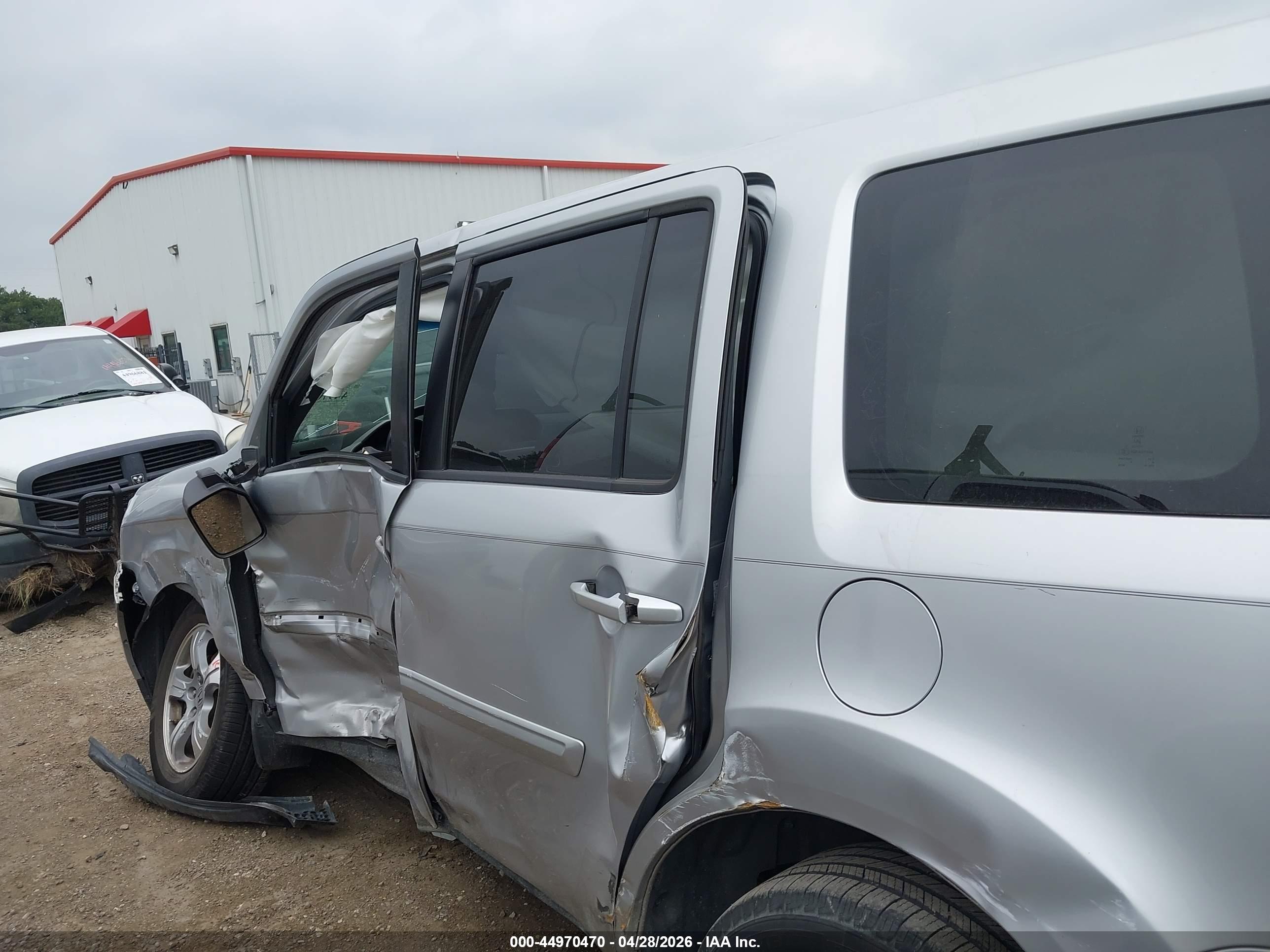 HONDA PILOT image 6