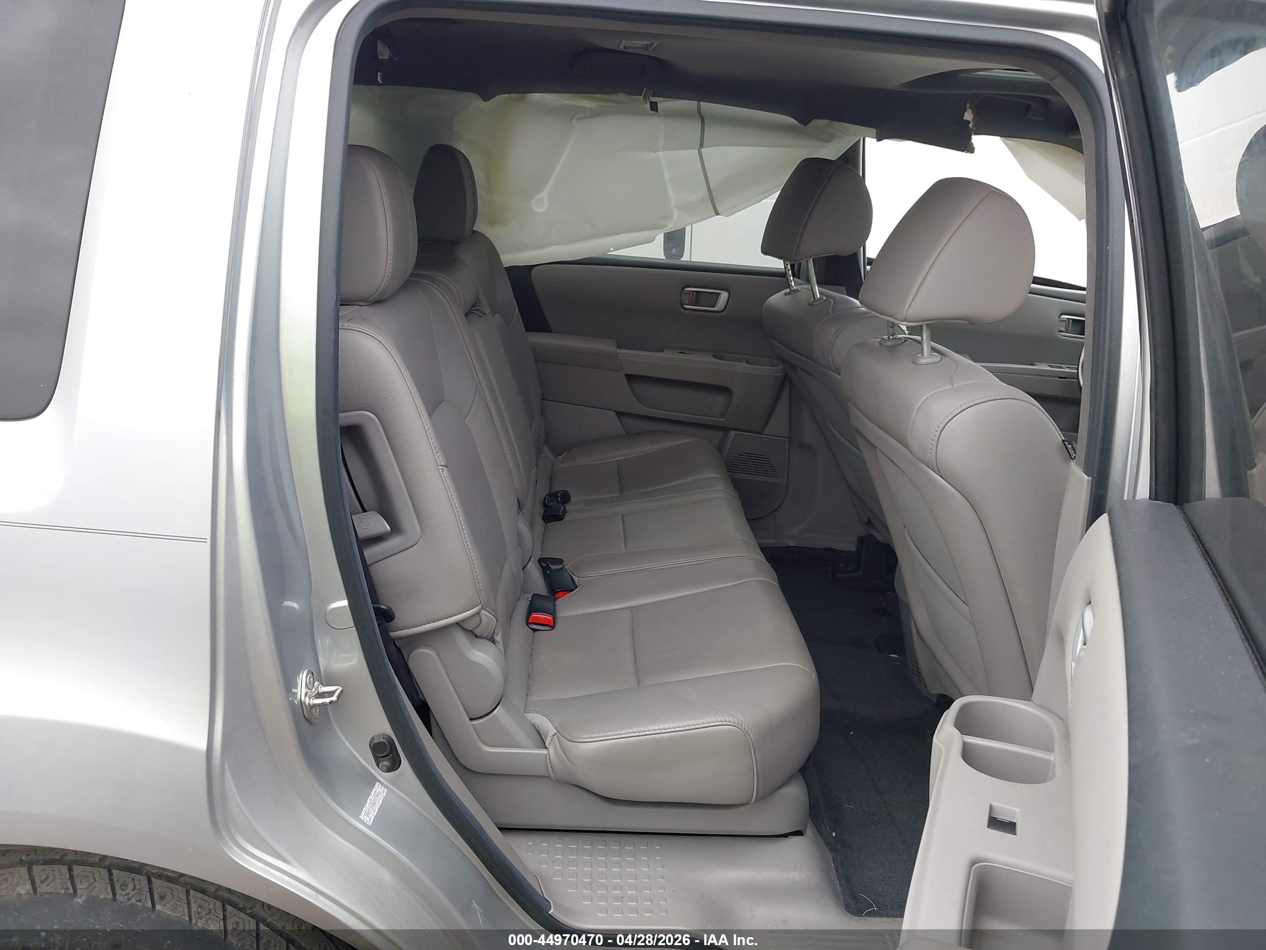 HONDA PILOT image 8