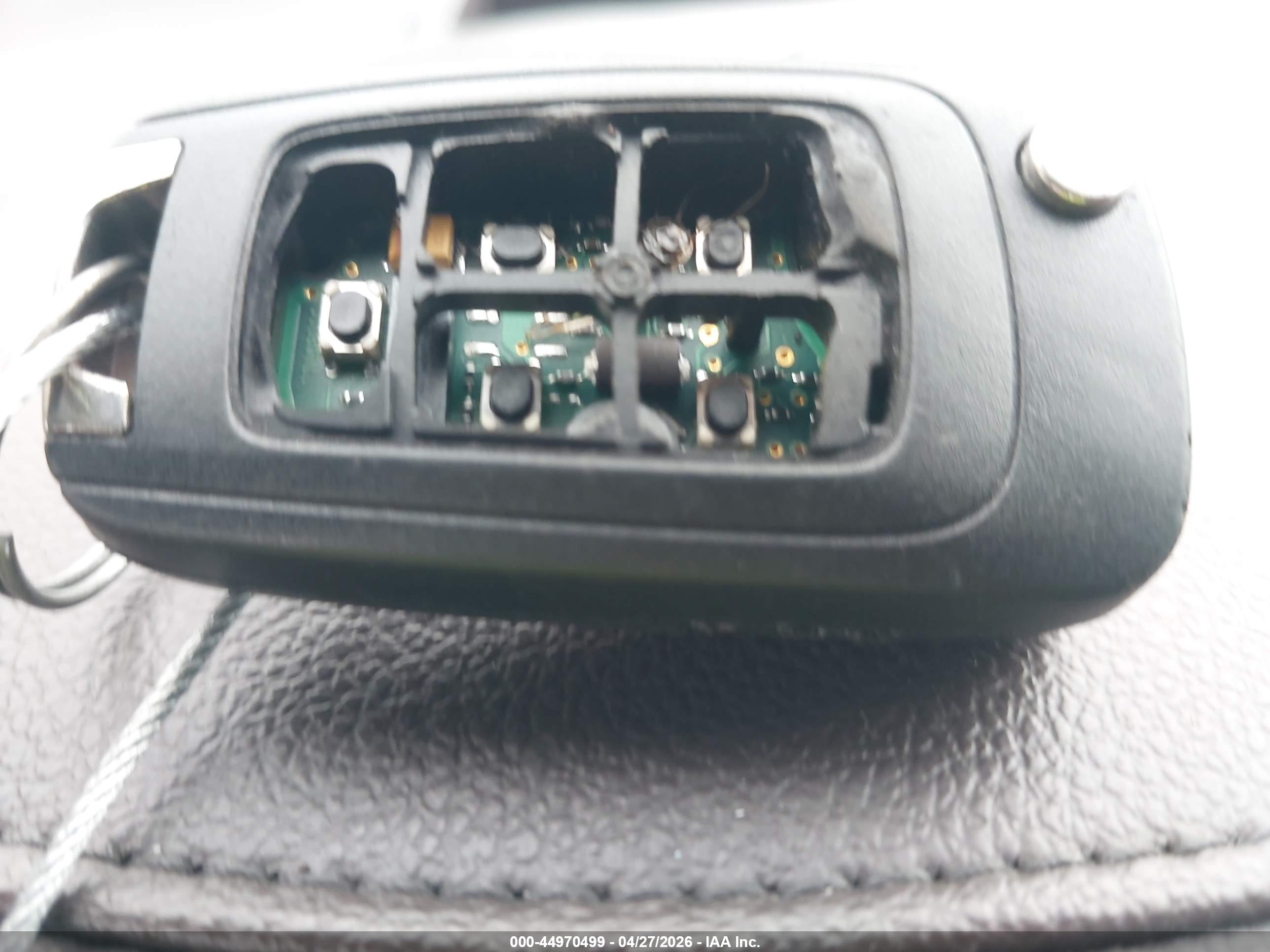 BUICK LACROSSE image 11