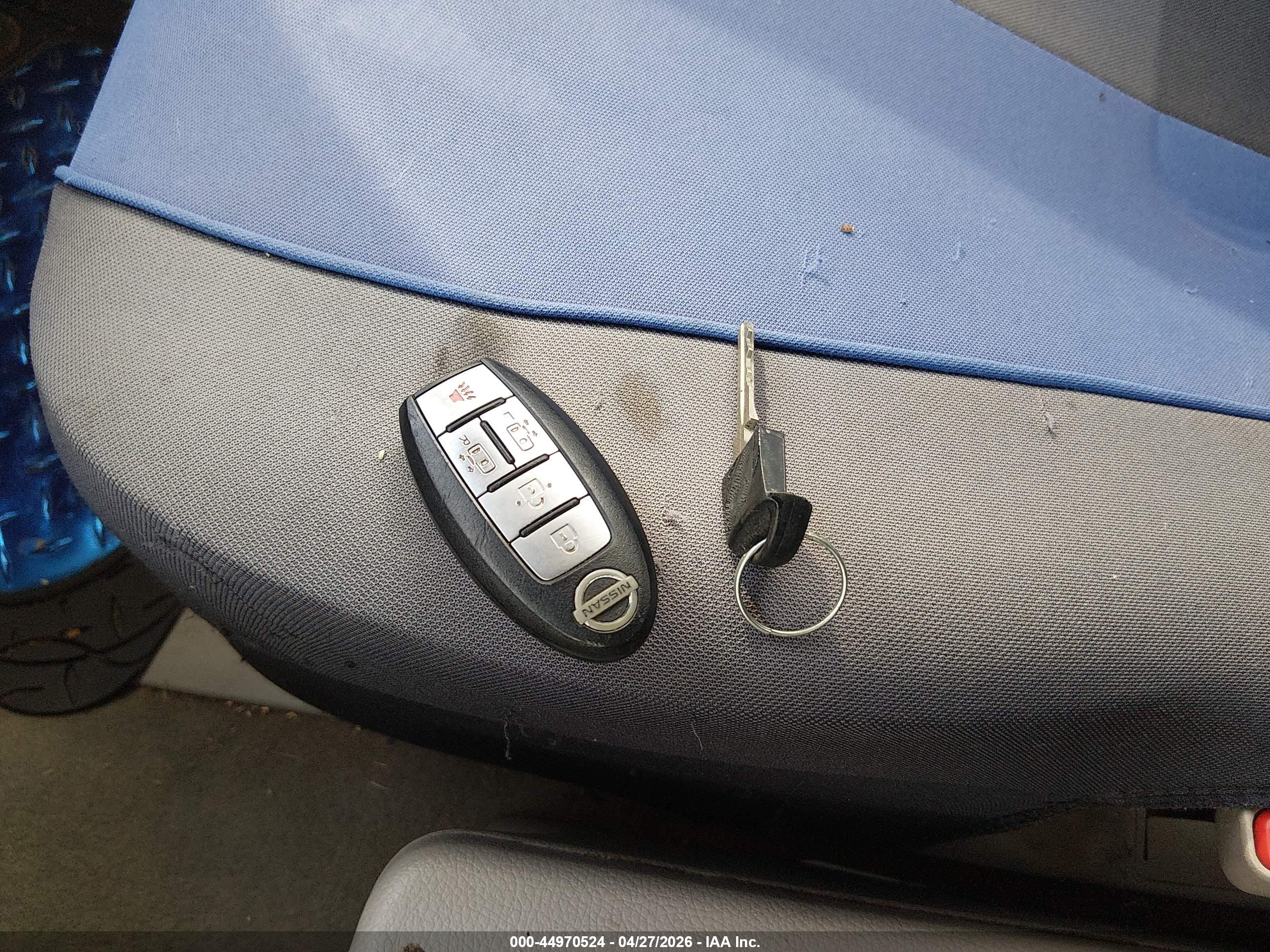 NISSAN QUEST image 11