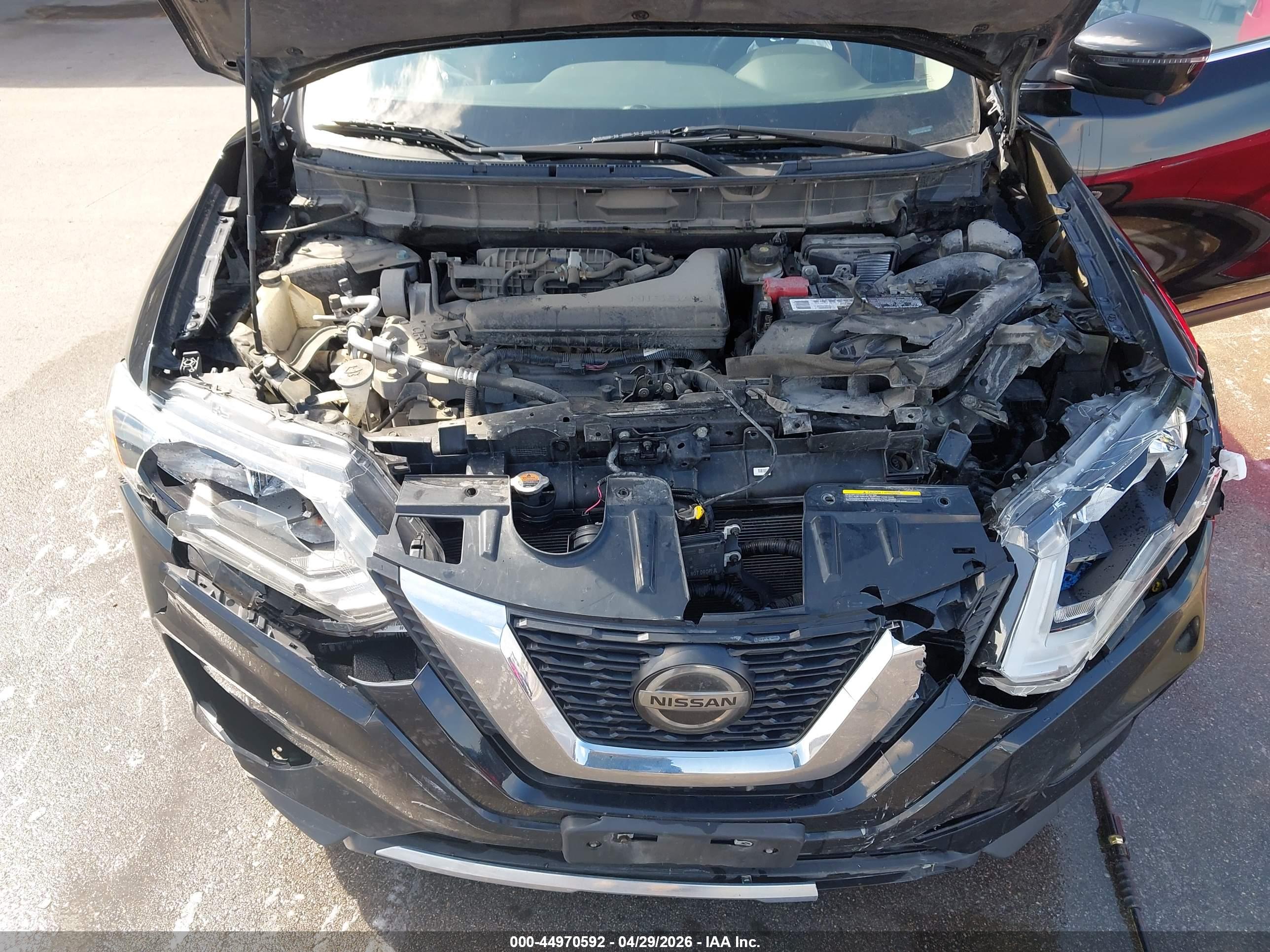 NISSAN ROGUE image 10
