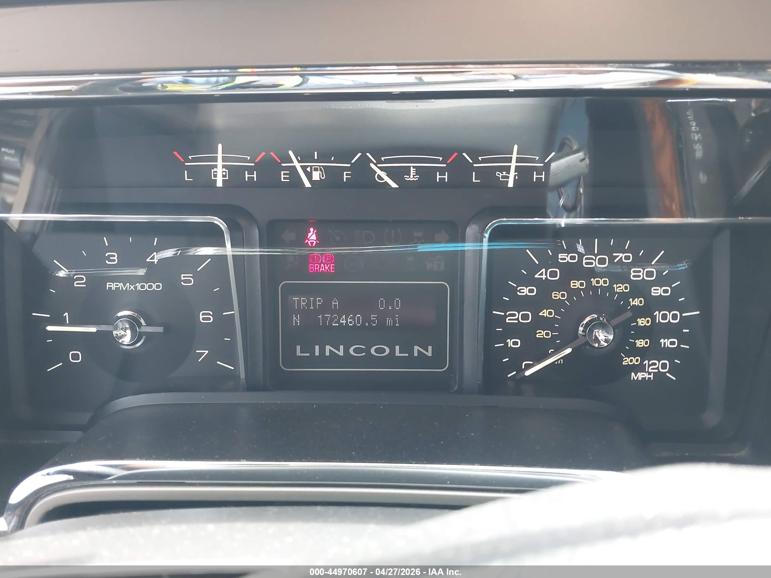 LINCOLN NAVIGATOR image 7