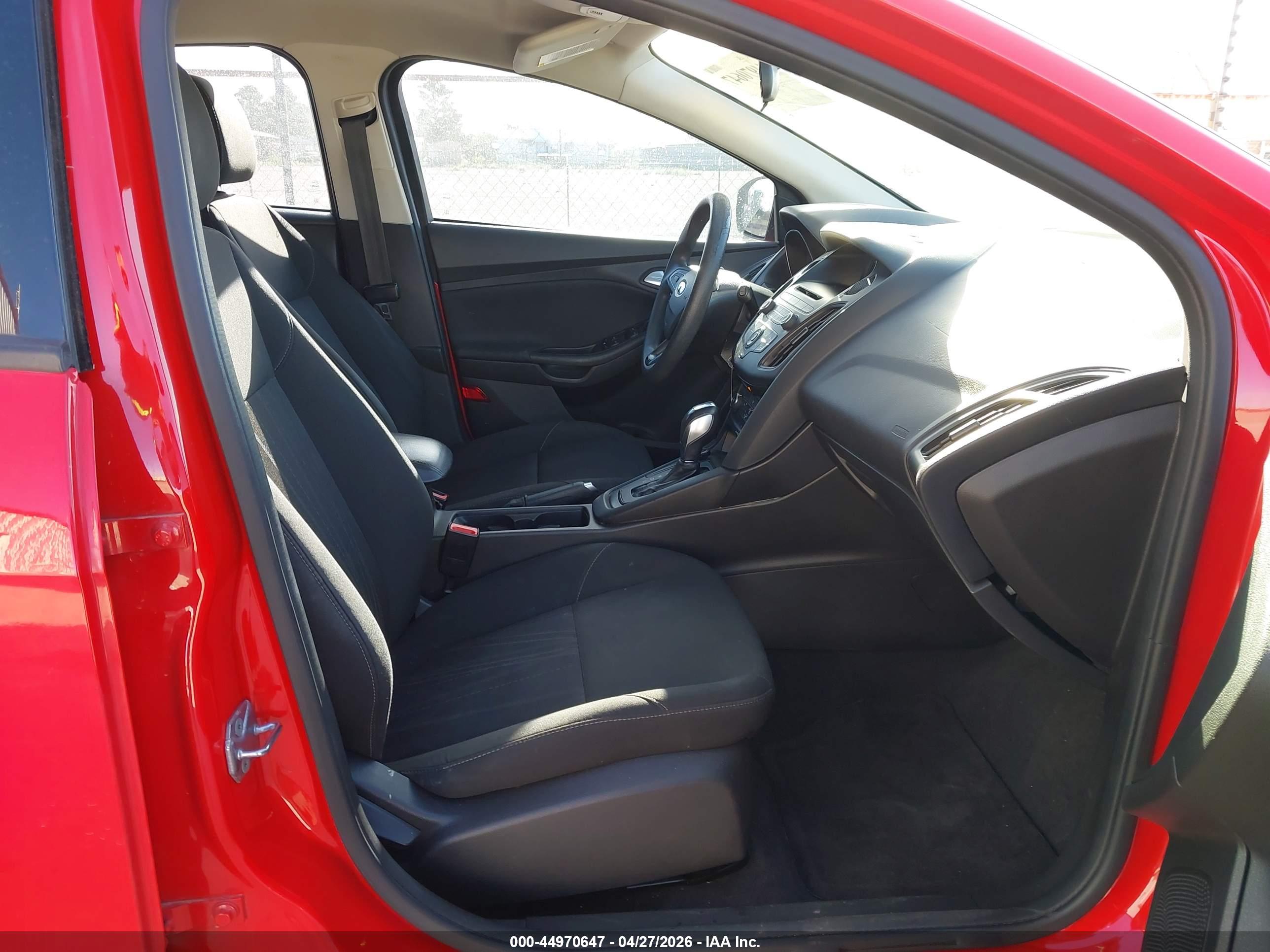 FORD FOCUS image 5