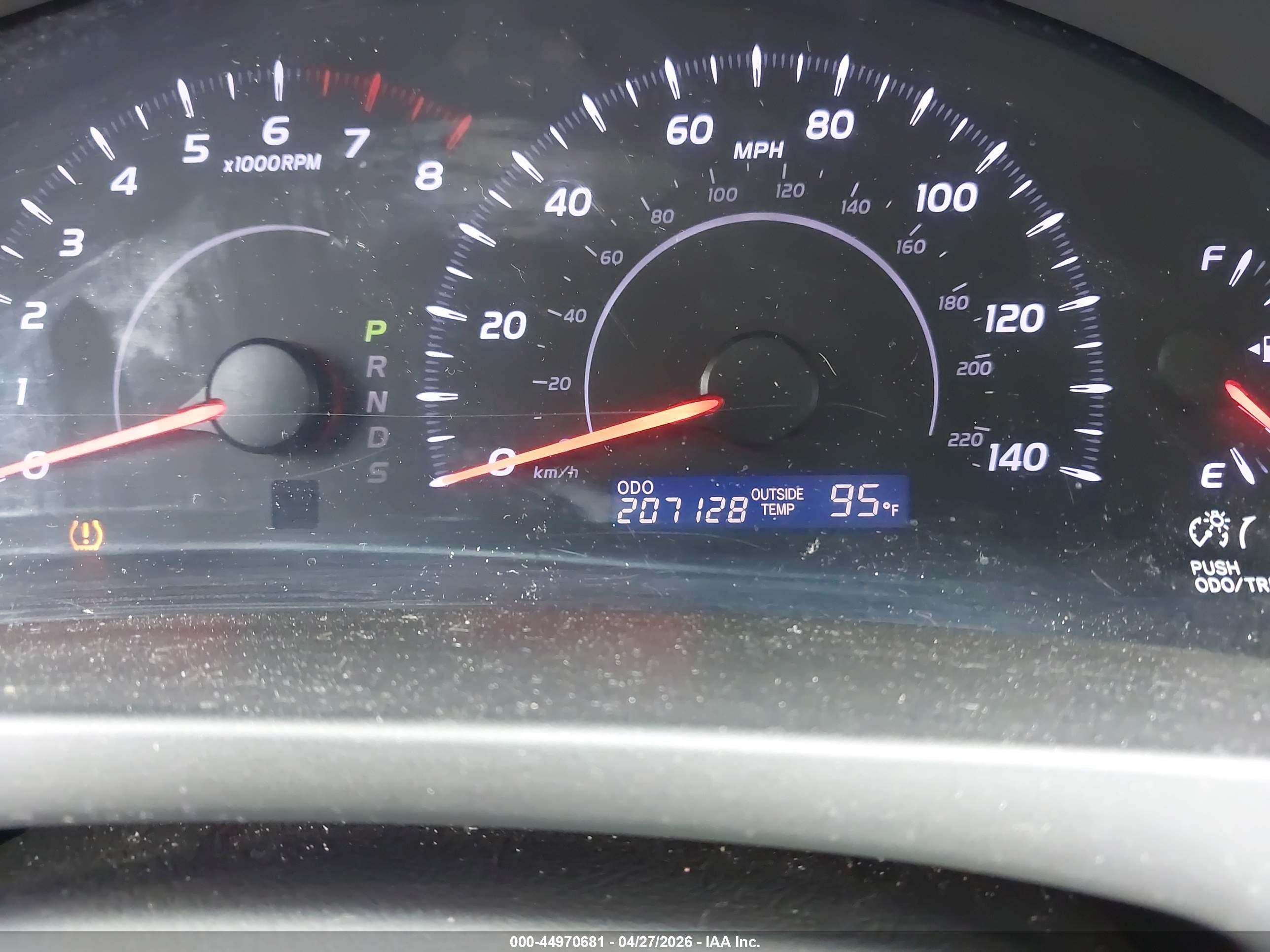 TOYOTA CAMRY image 7