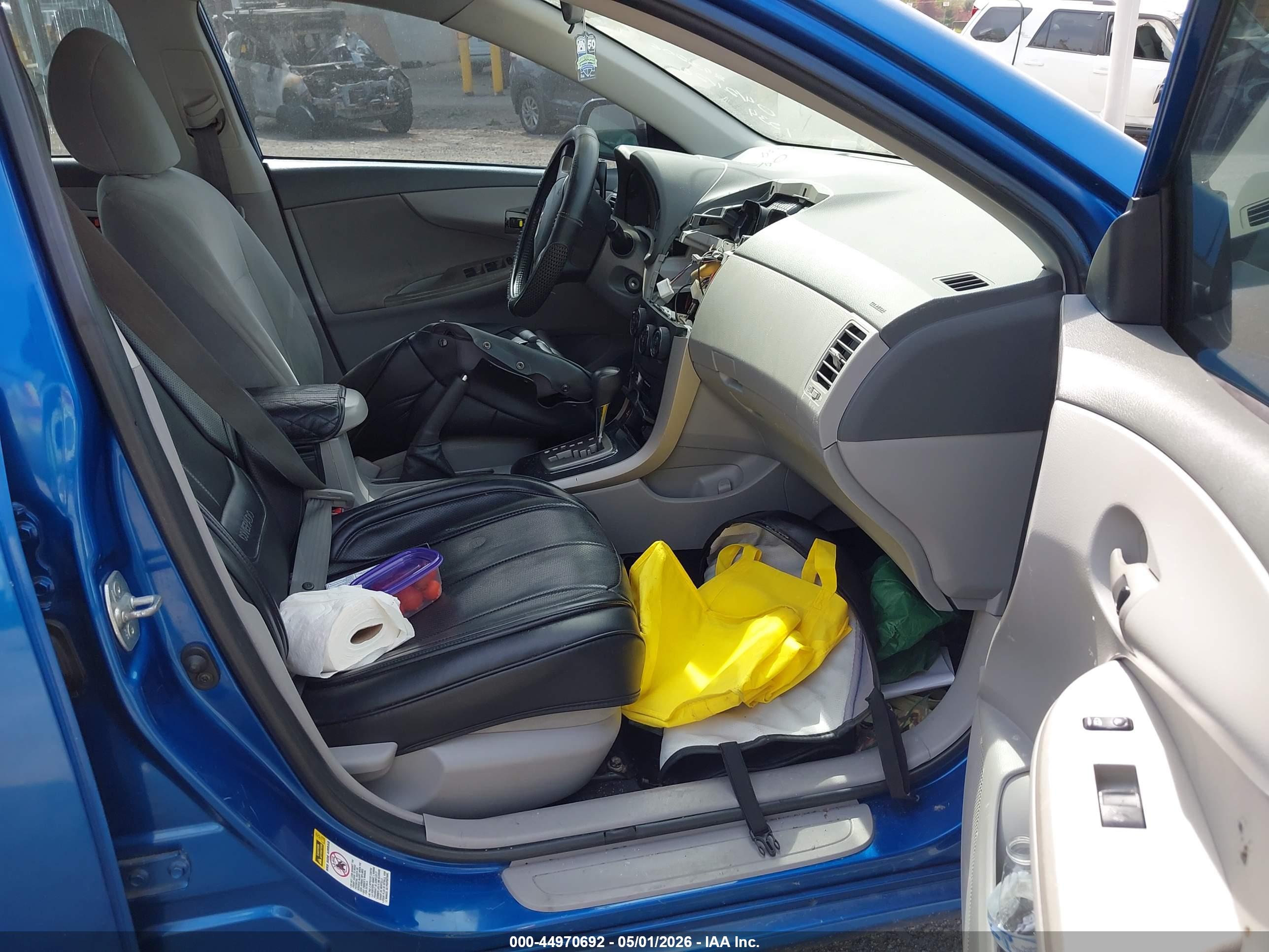 TOYOTA COROLLA image 5