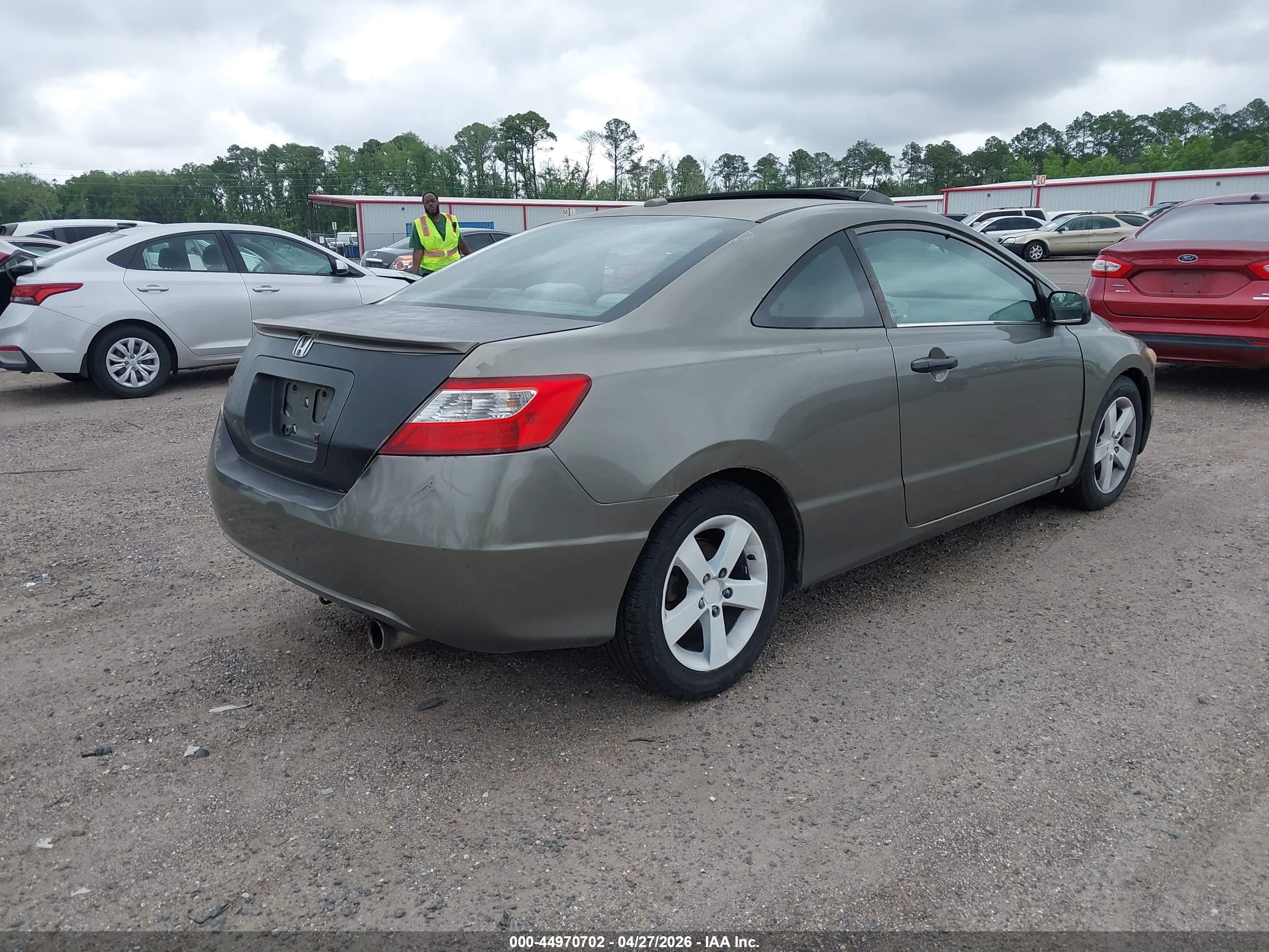 HONDA CIVIC image 4