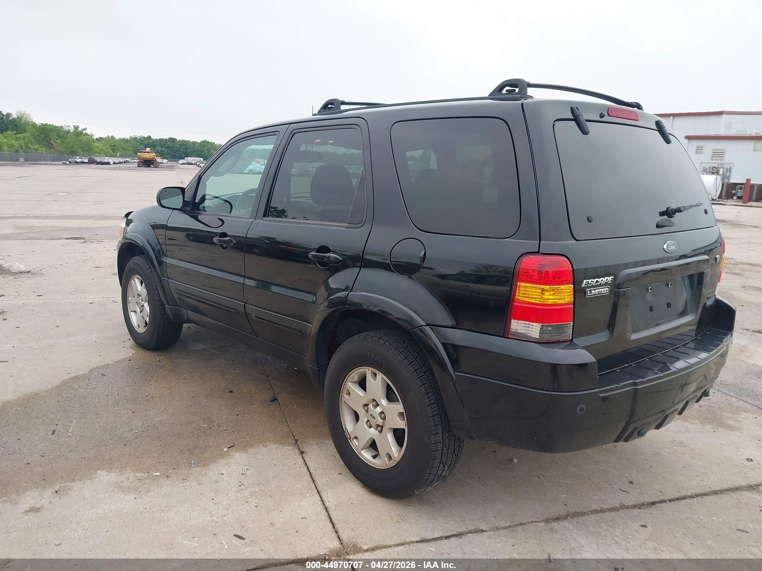 FORD ESCAPE image 3