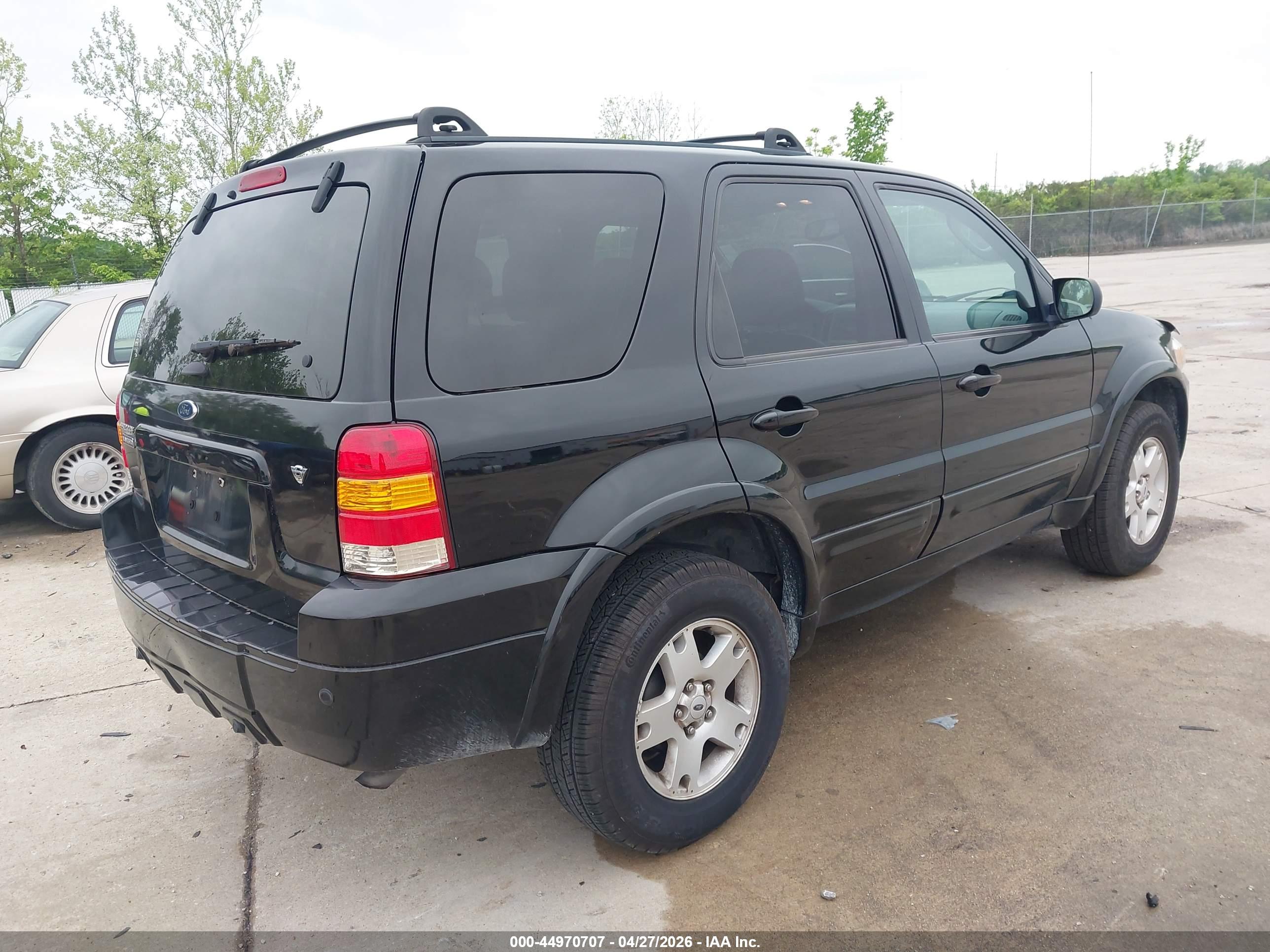 FORD ESCAPE image 4