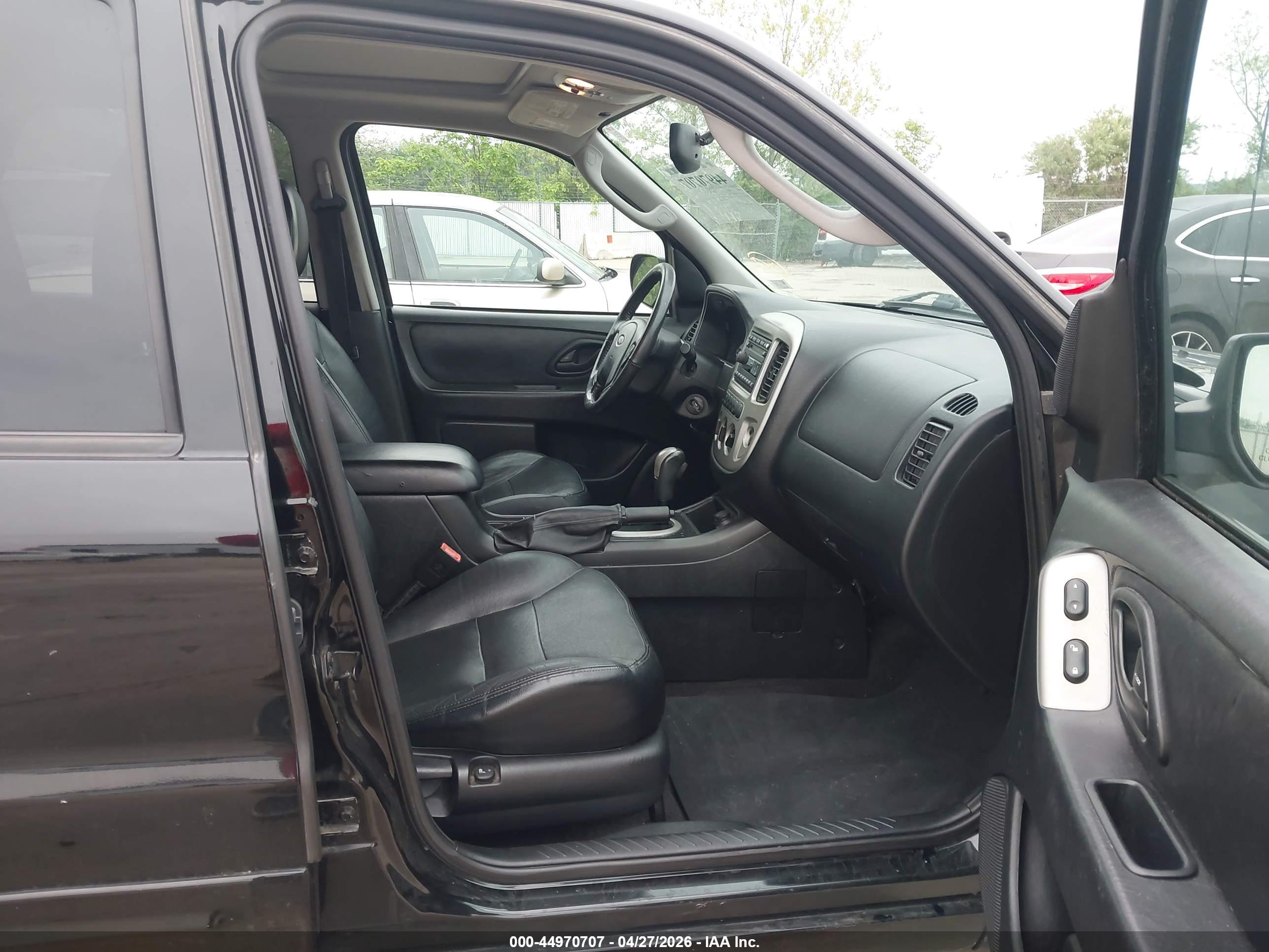 FORD ESCAPE image 5
