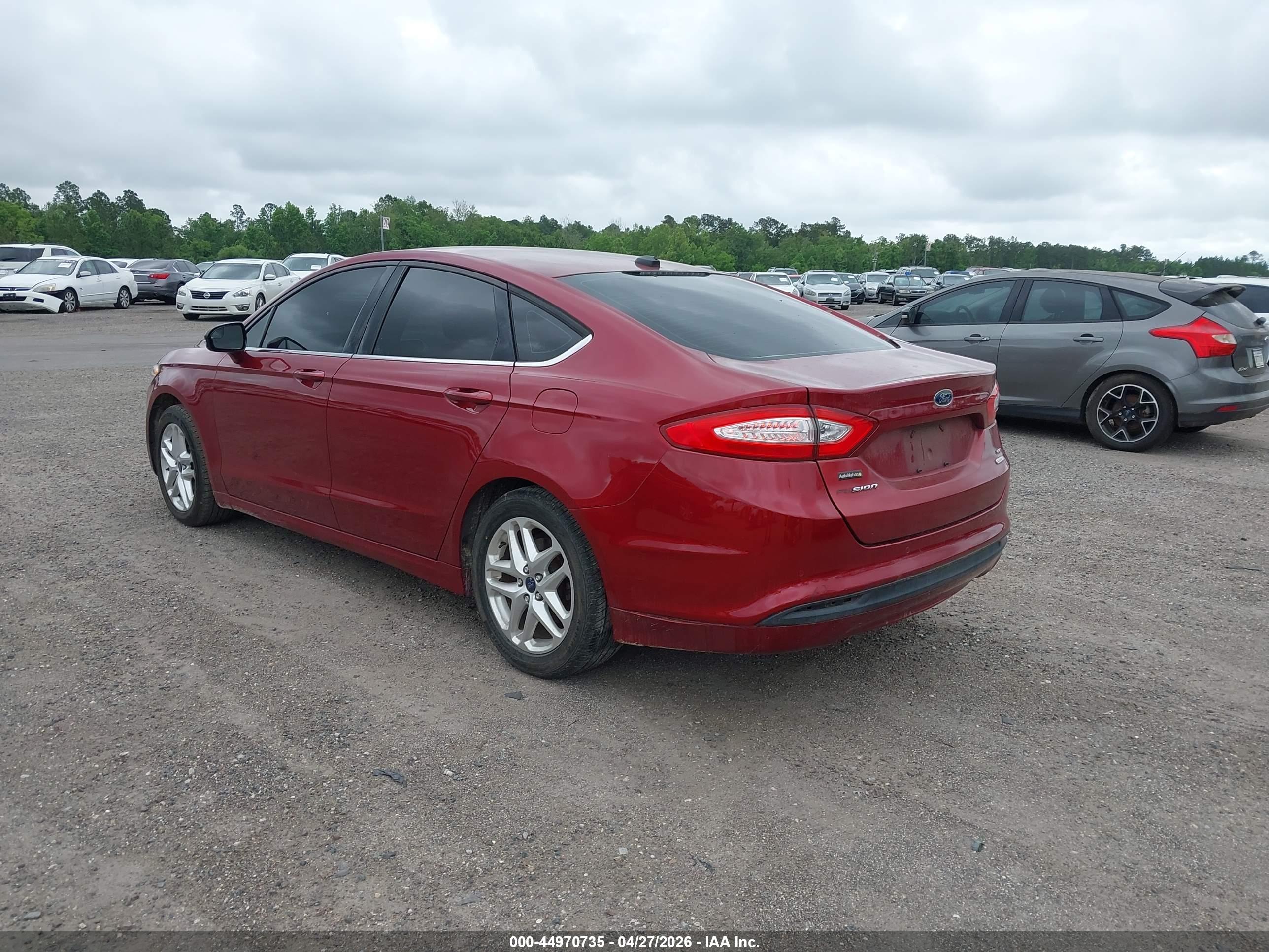 FORD FUSION image 3