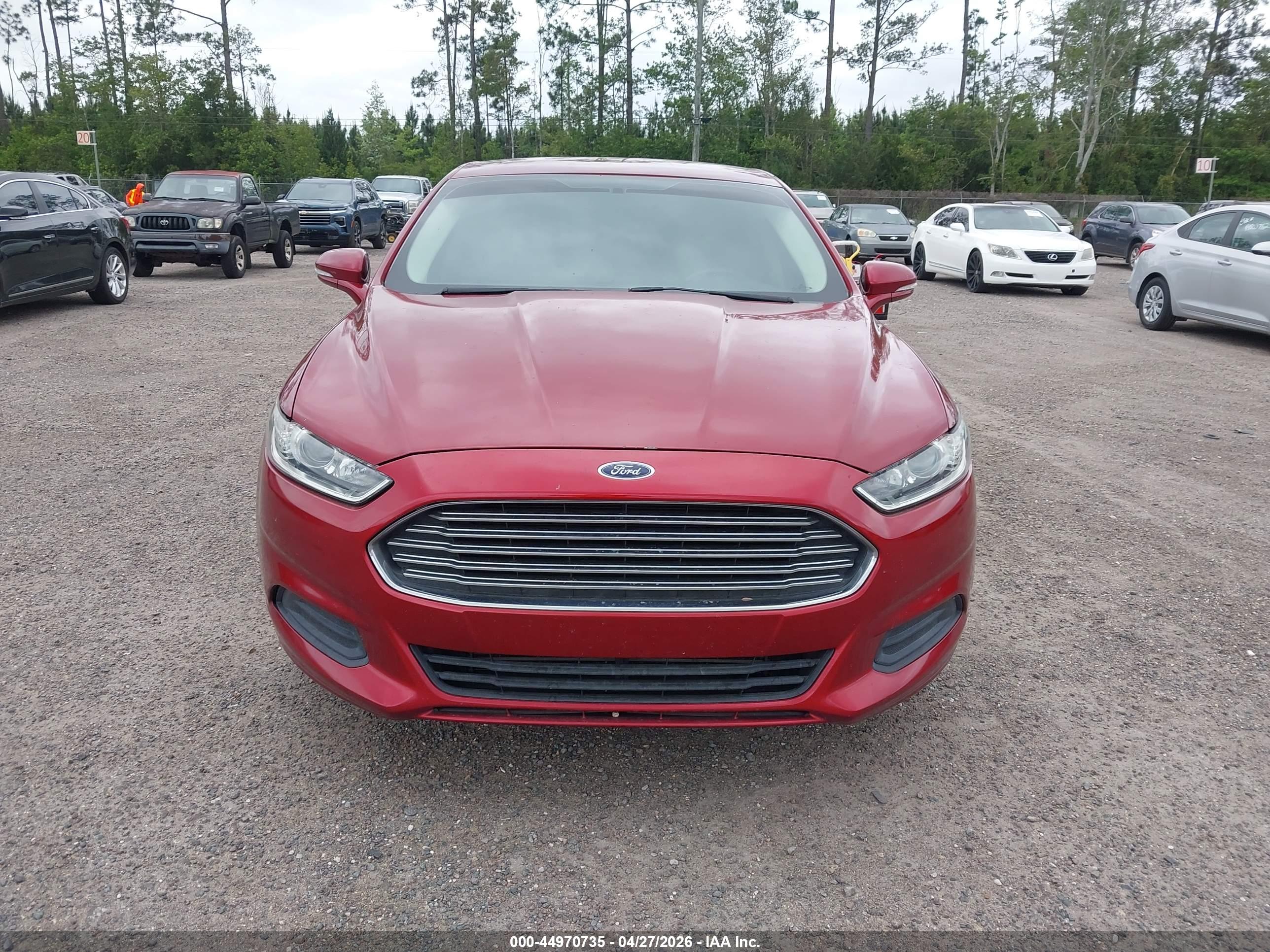 FORD FUSION image 6