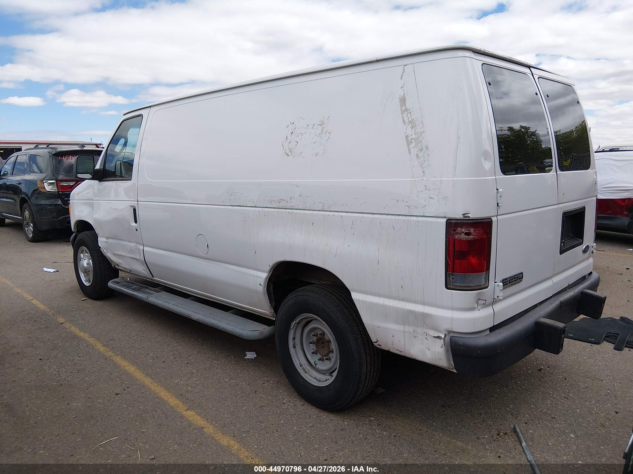FORD E-250 image 3