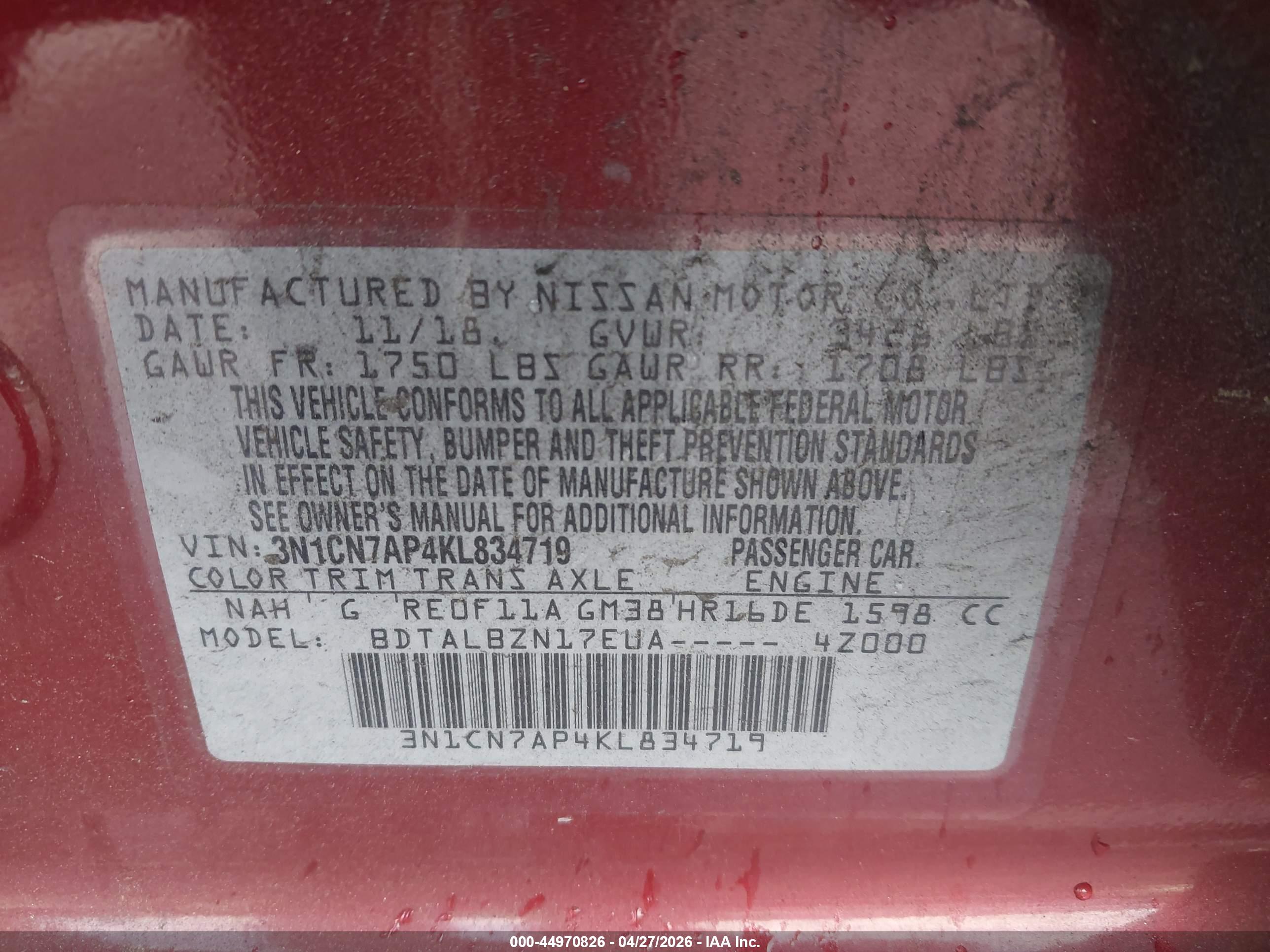 NISSAN VERSA image 9