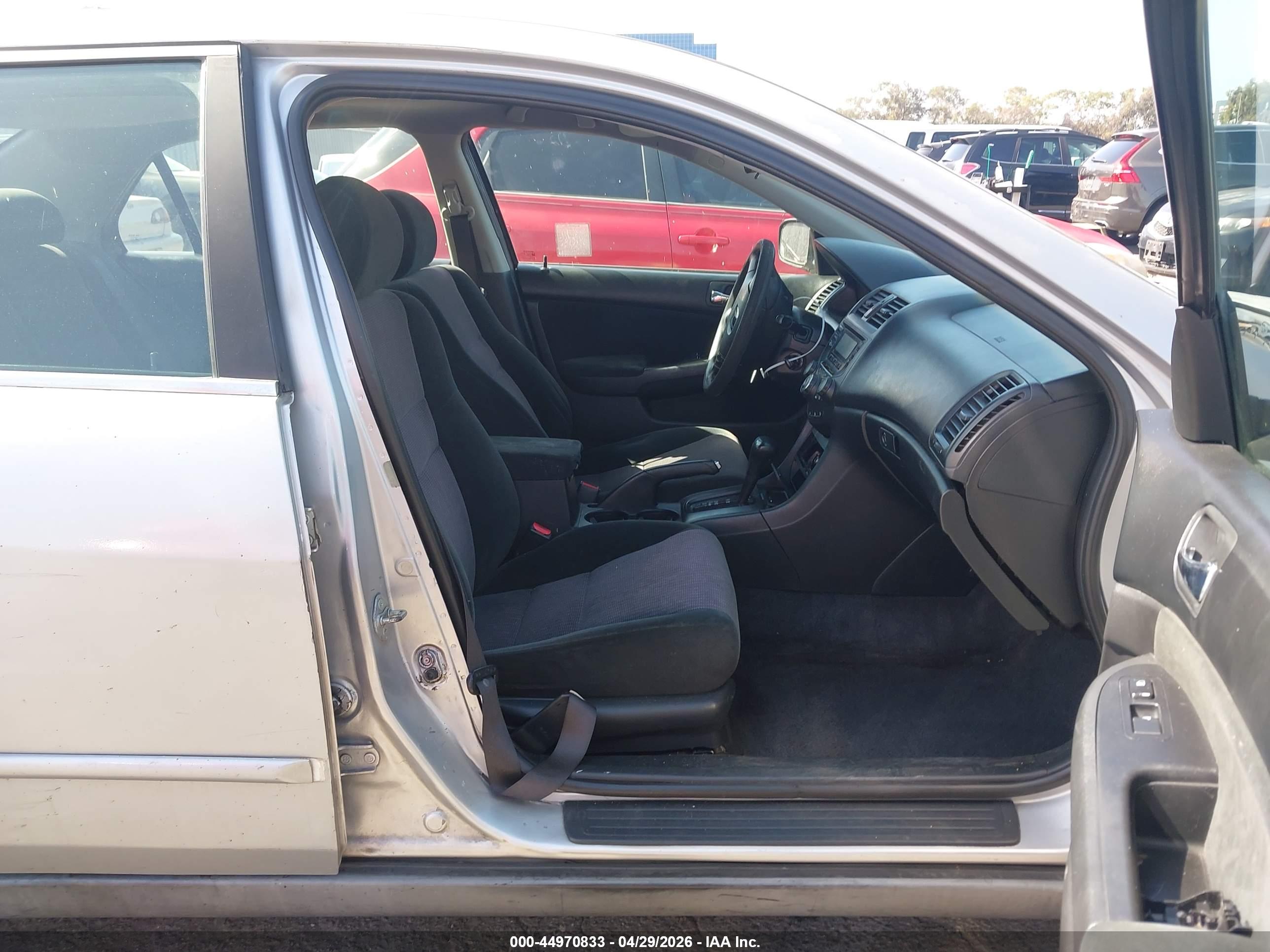 HONDA ACCORD image 5