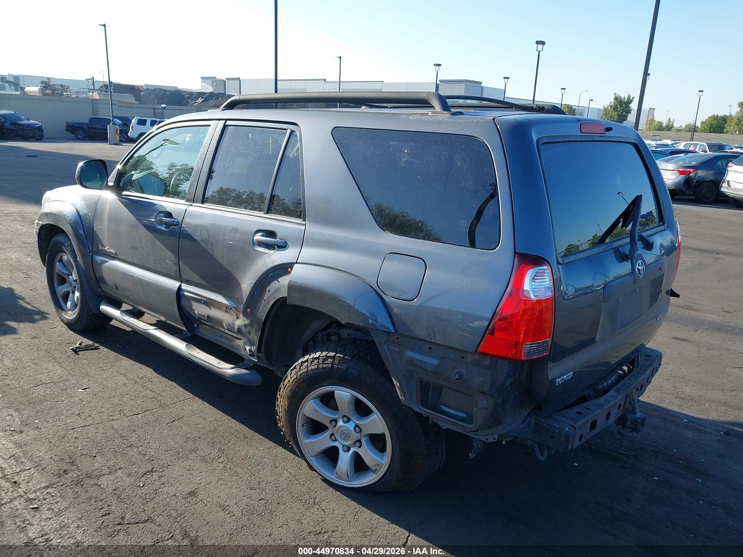 TOYOTA 4RUNNER image 3