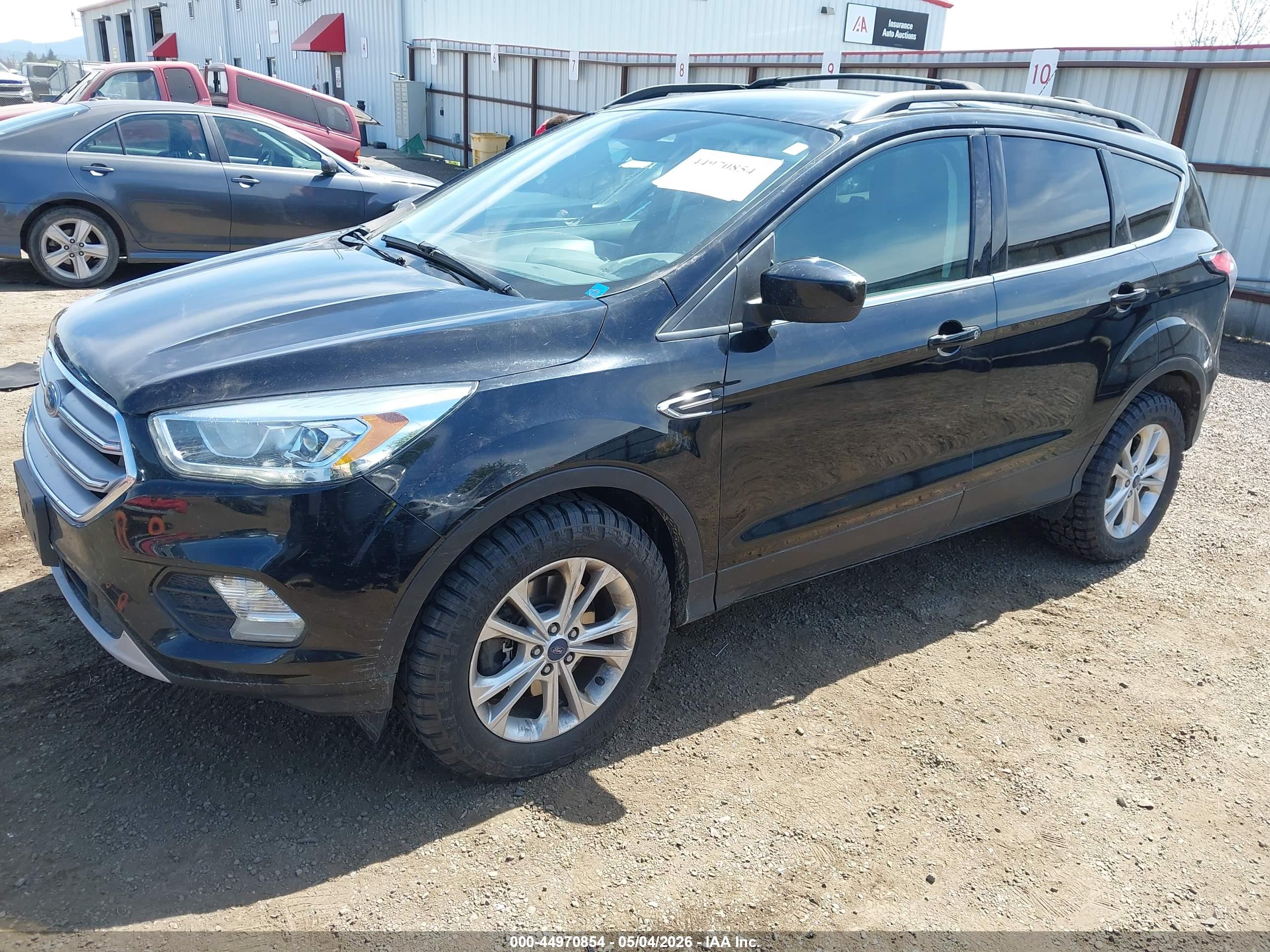 FORD ESCAPE image 2