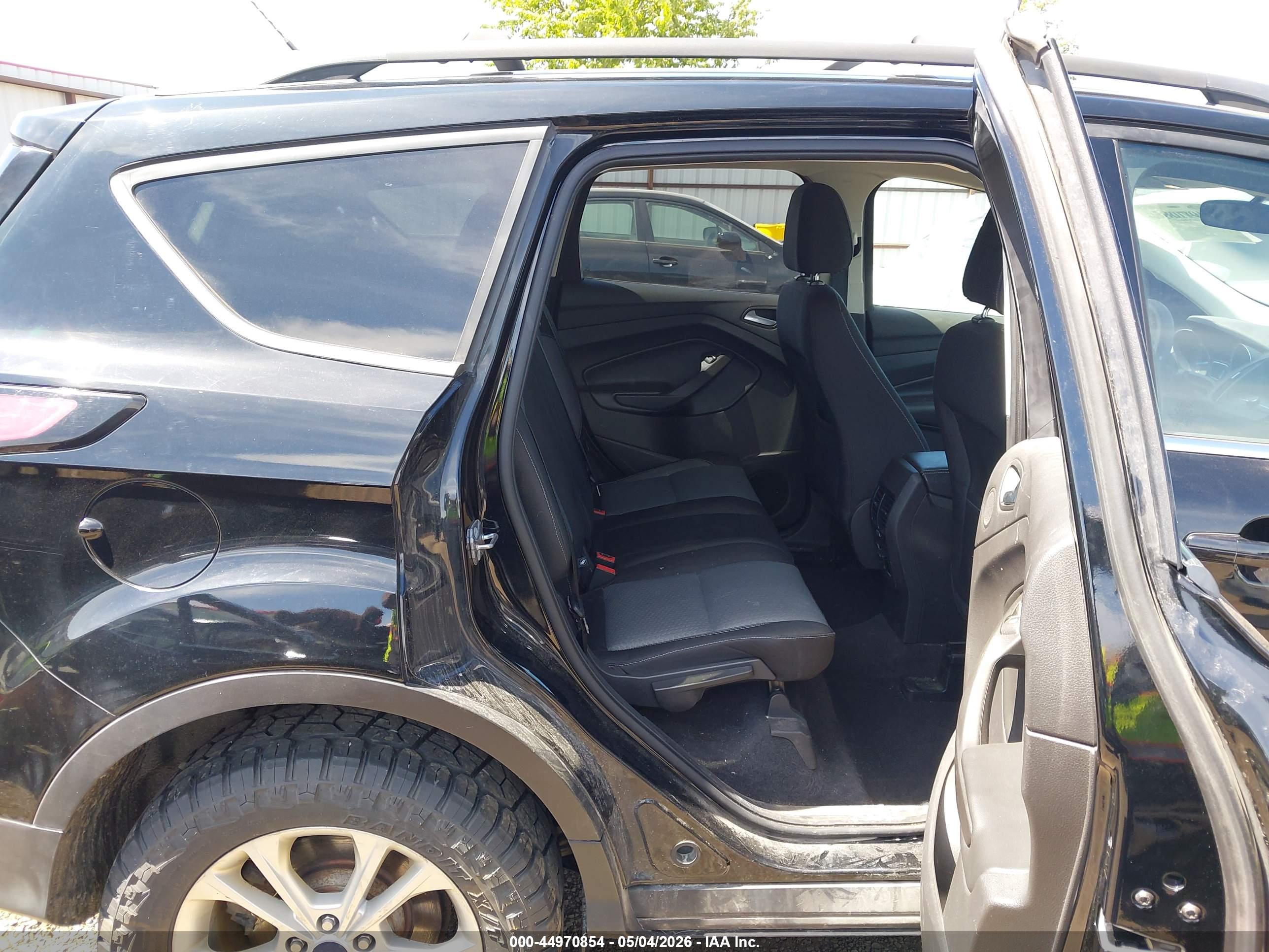 FORD ESCAPE image 8