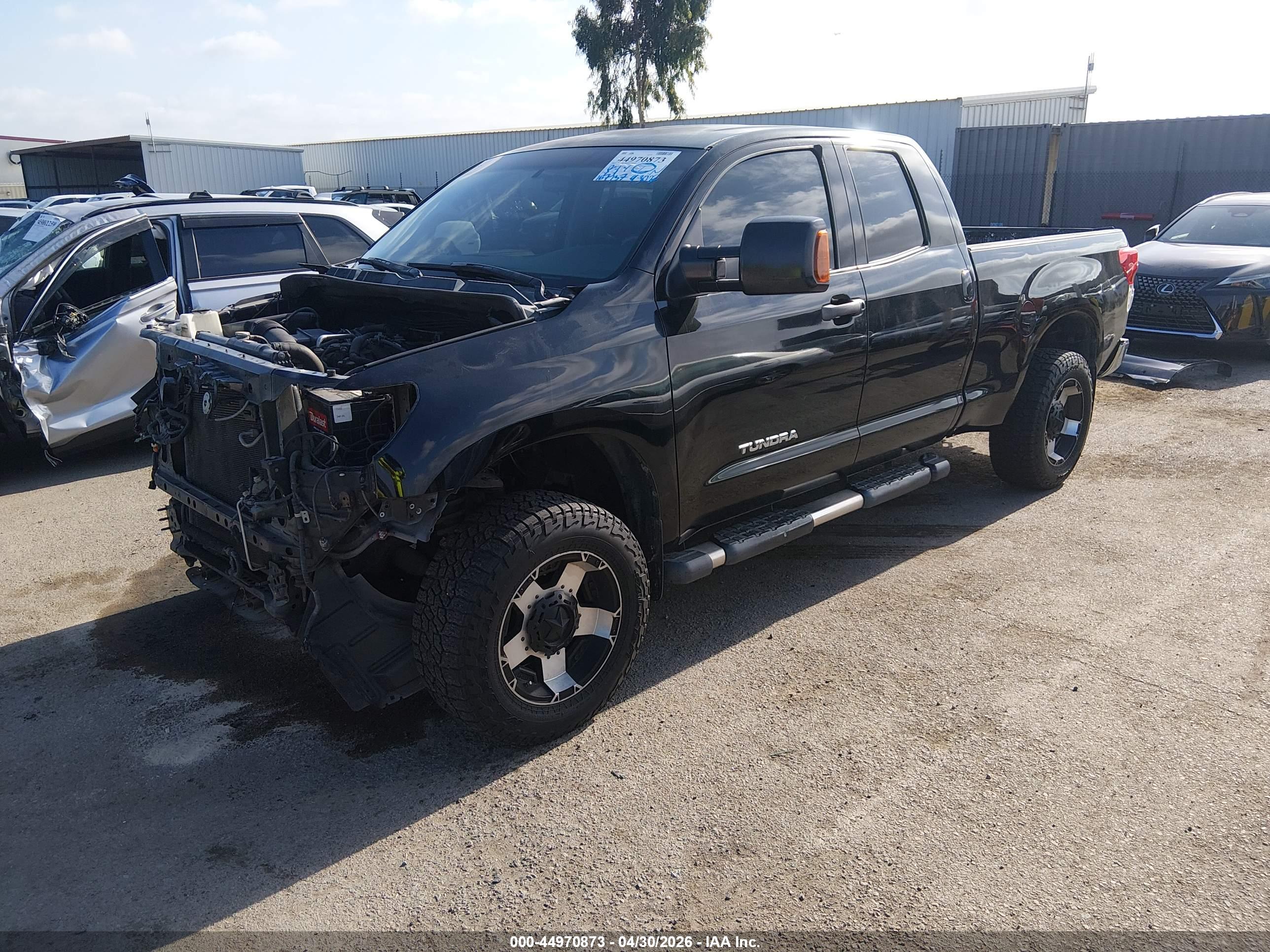 TOYOTA TUNDRA image 2