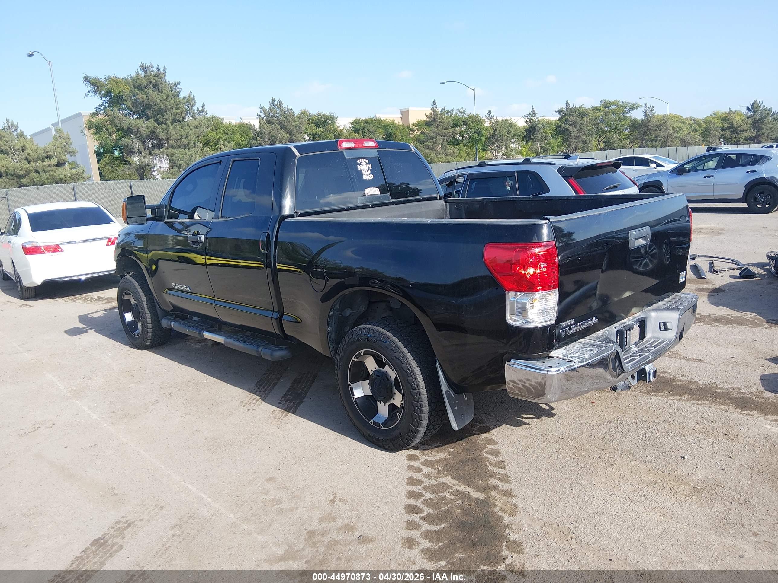 TOYOTA TUNDRA image 3