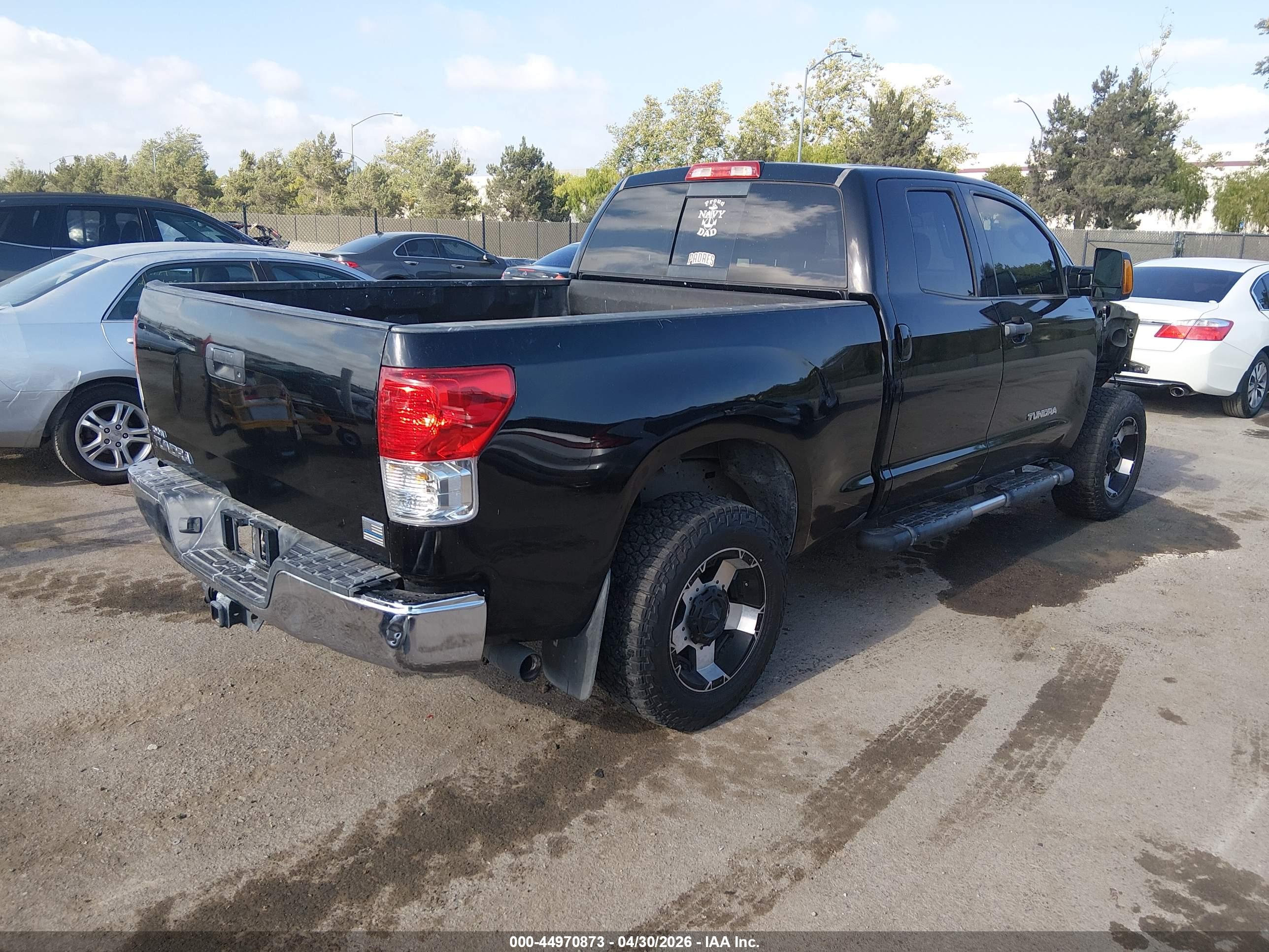 TOYOTA TUNDRA image 4