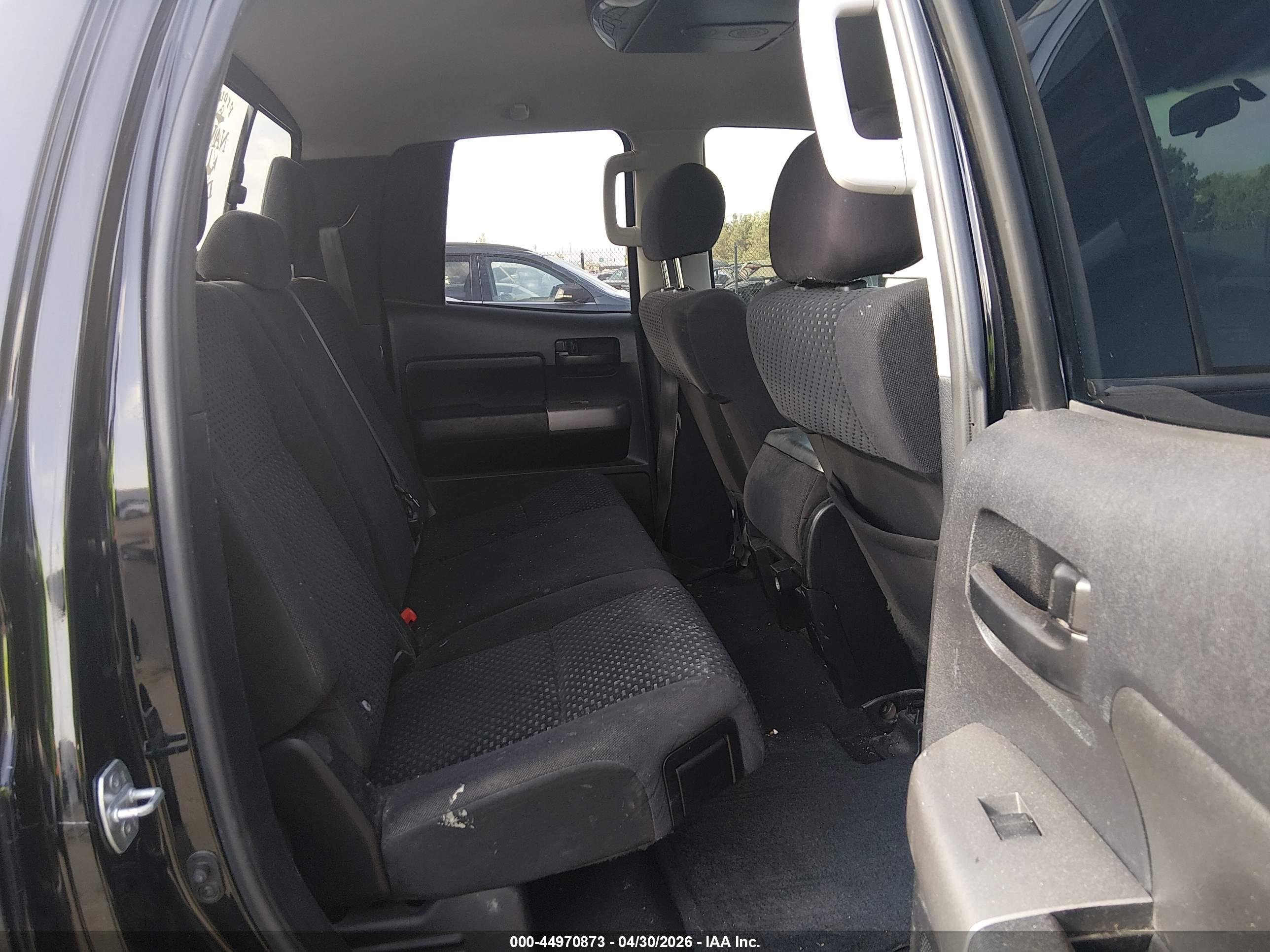 TOYOTA TUNDRA image 8