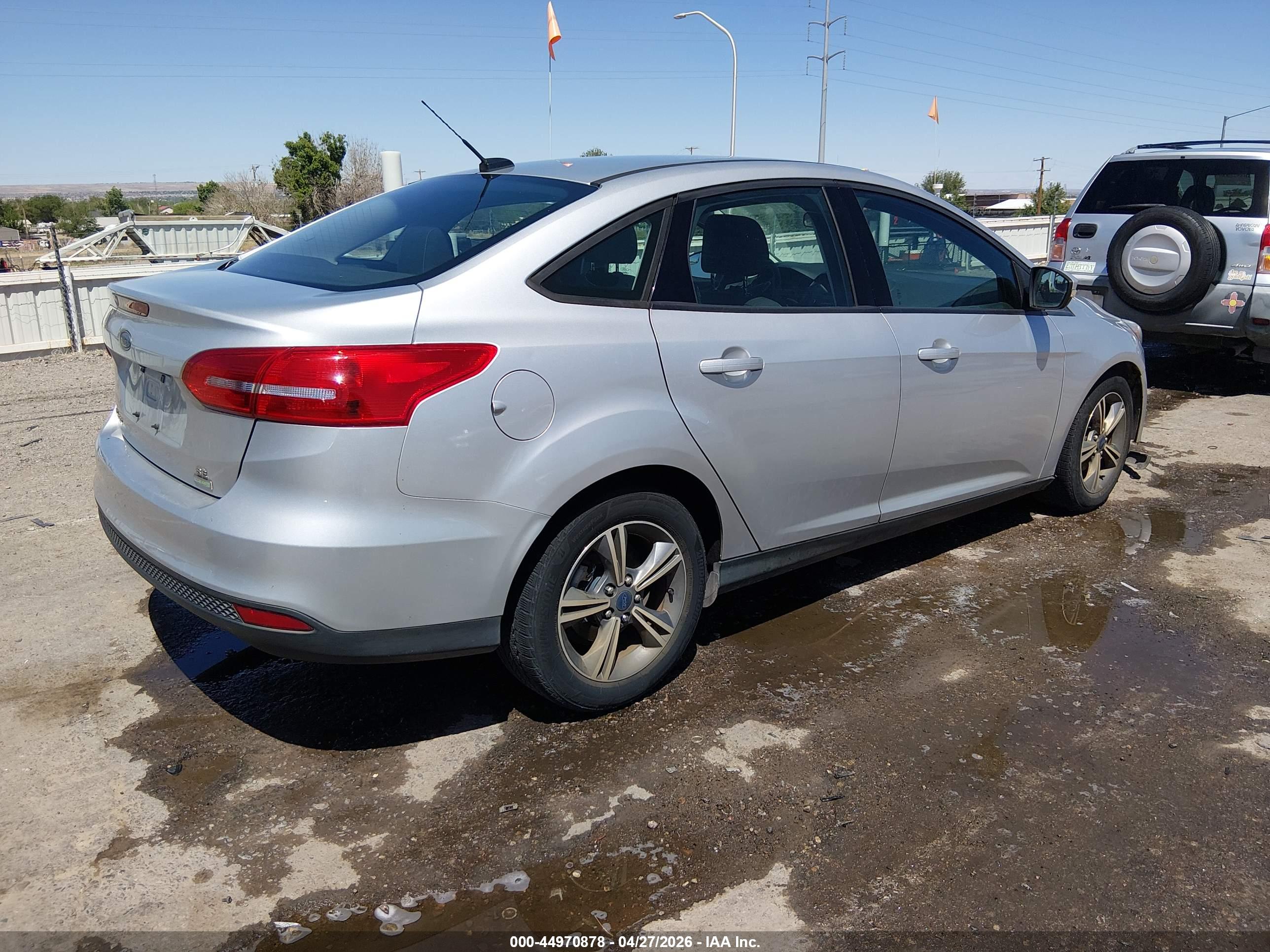 FORD FOCUS image 4