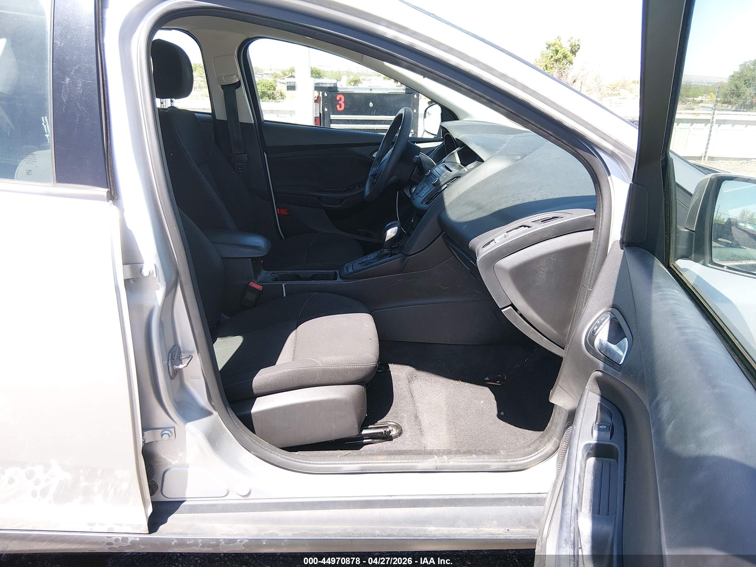 FORD FOCUS image 5