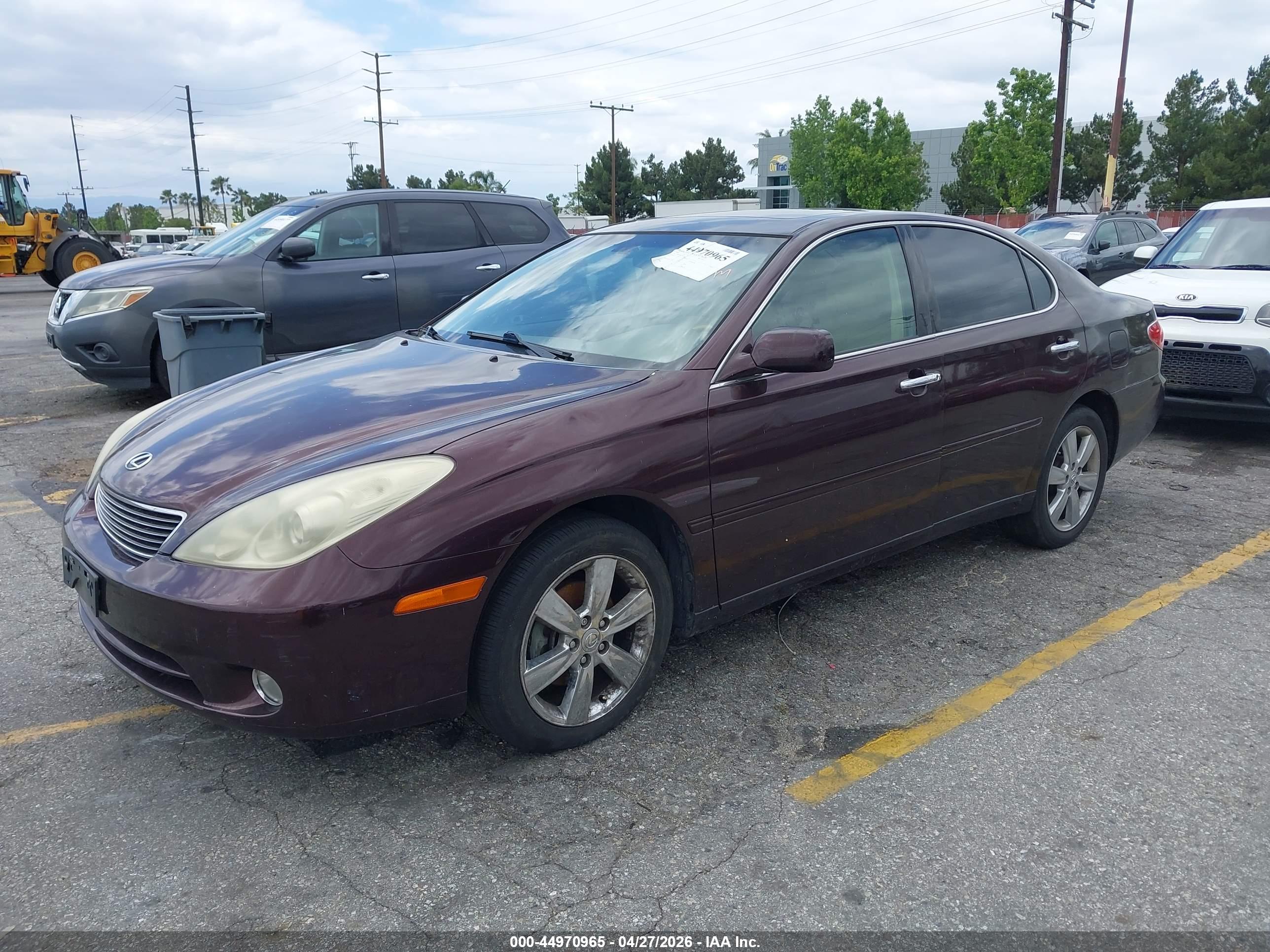 LEXUS ES image 2