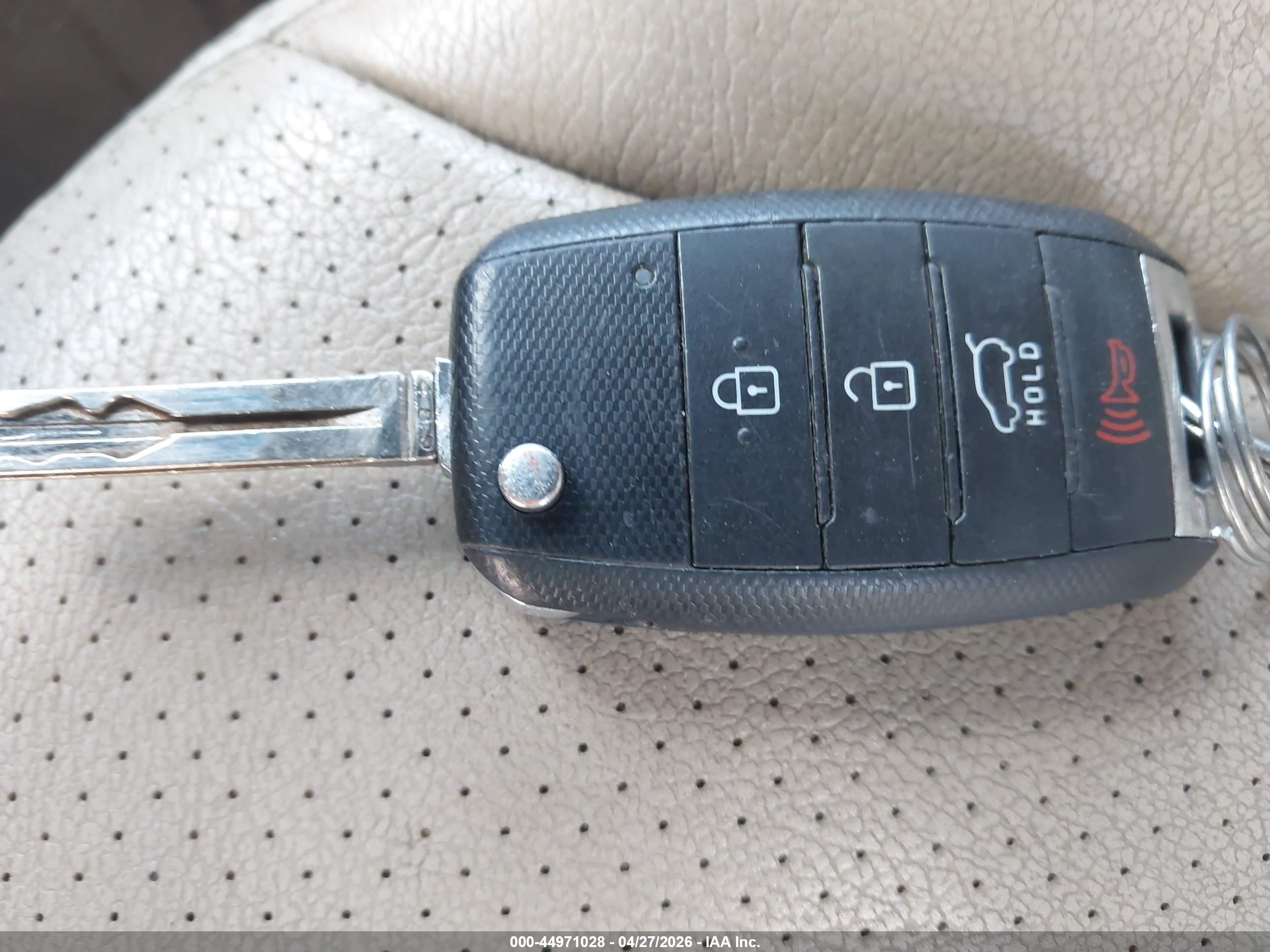KIA SORENTO image 11