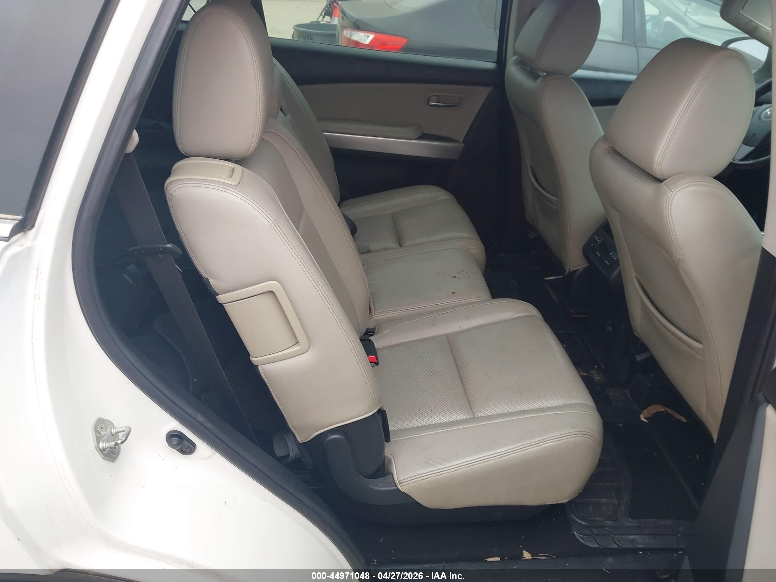 MAZDA CX-9 image 8