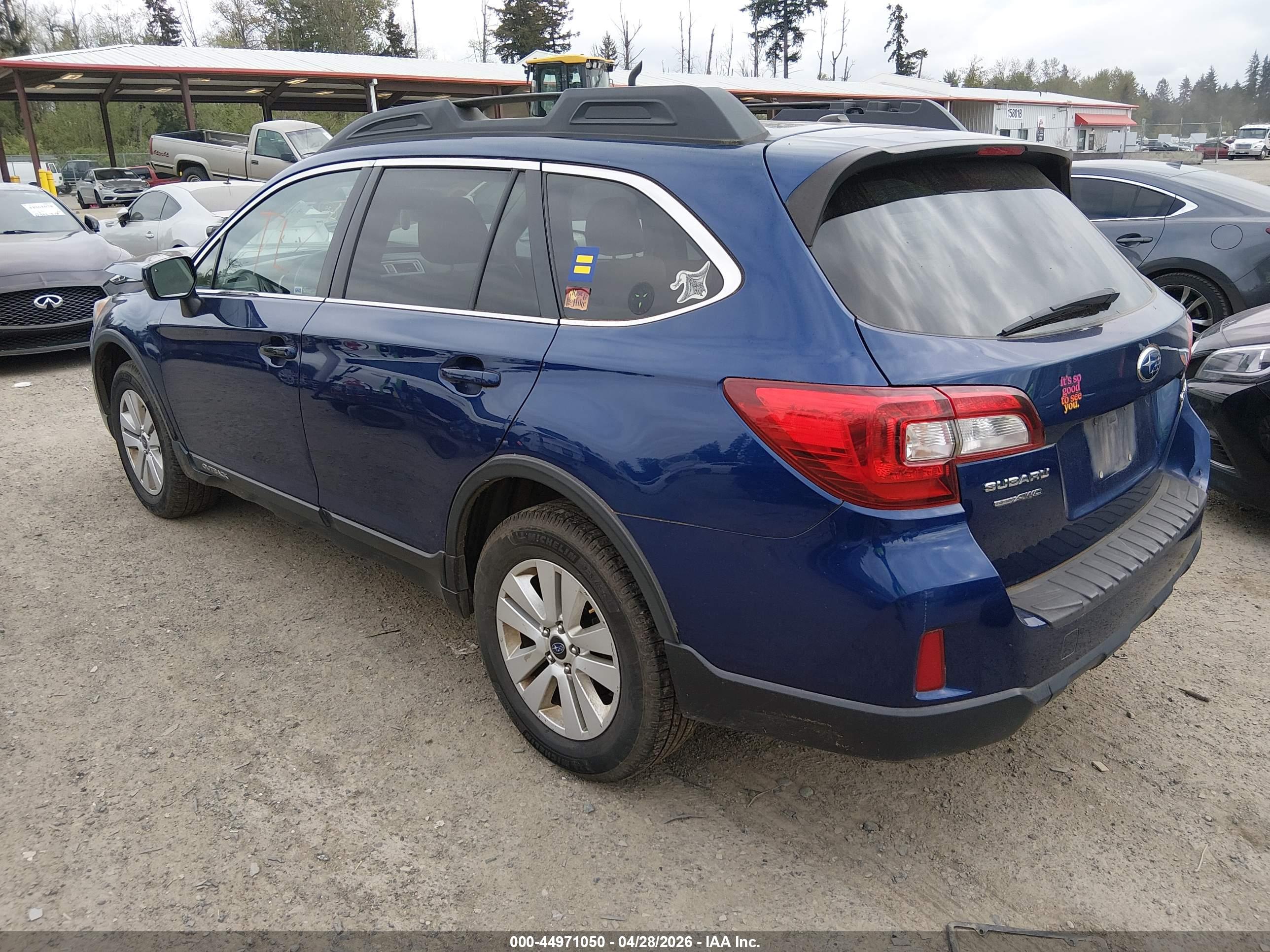 SUBARU OUTBACK image 3