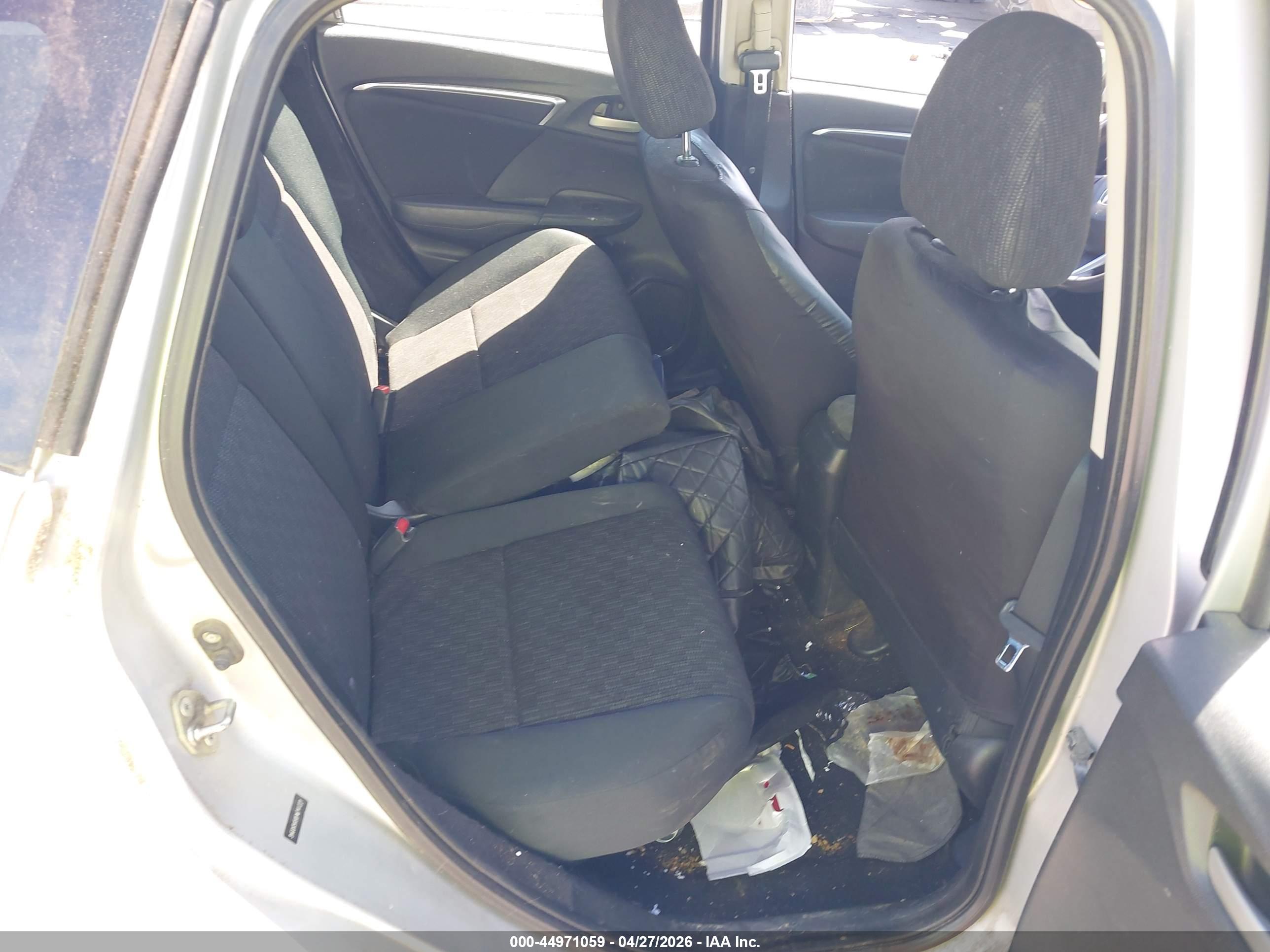 HONDA FIT image 8