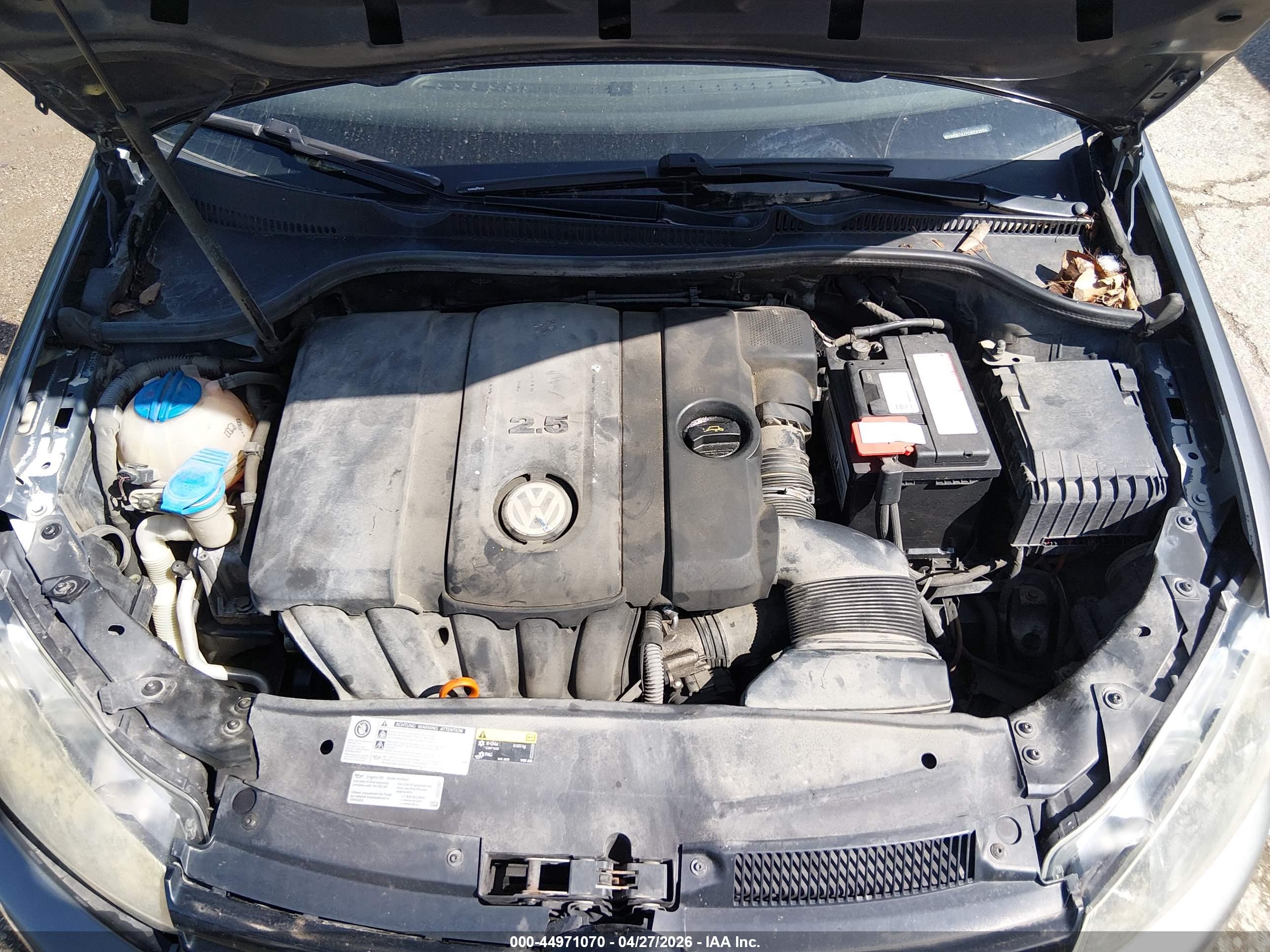 VOLKSWAGEN GOLF image 10