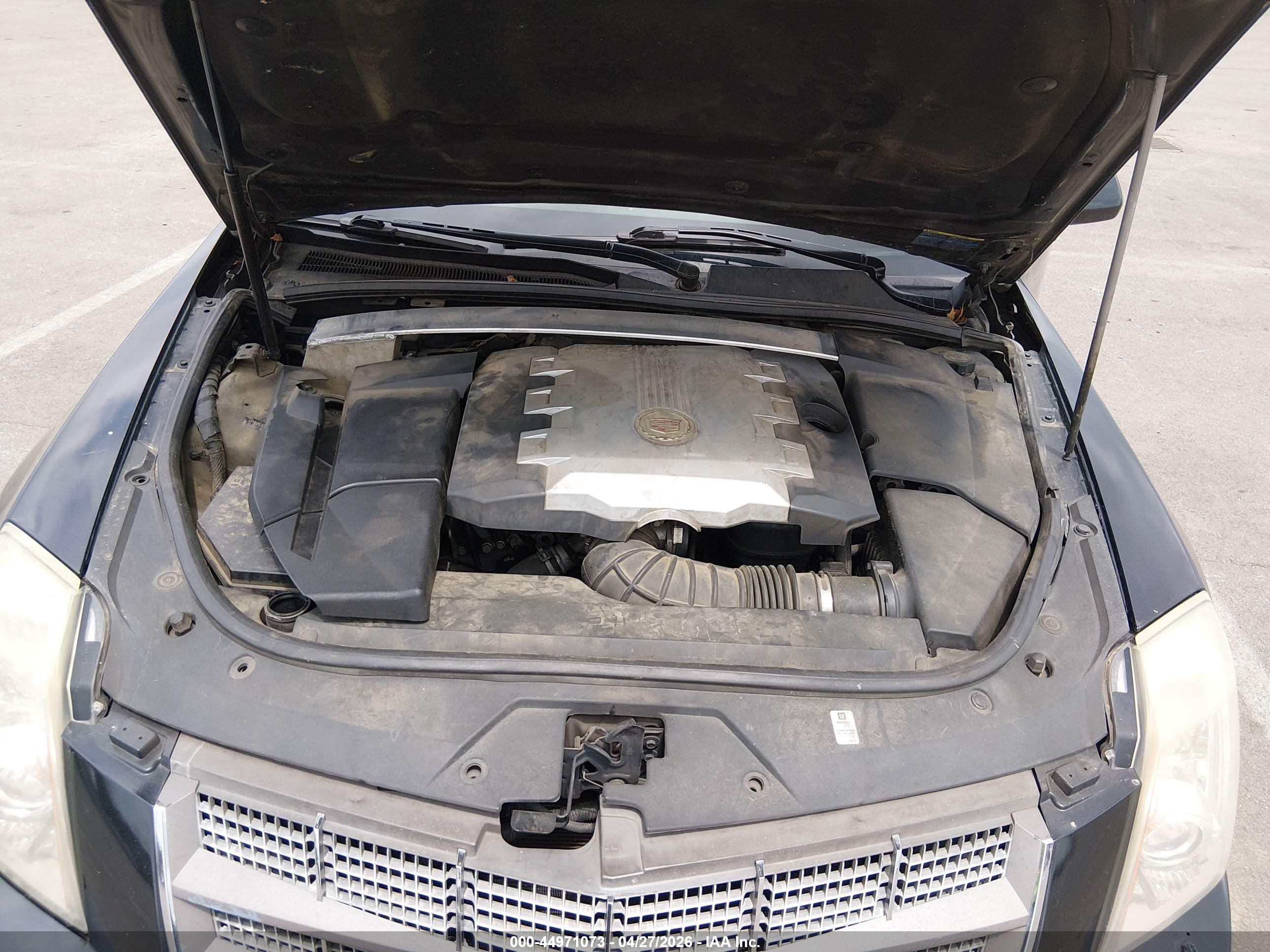 CADILLAC CTS image 10