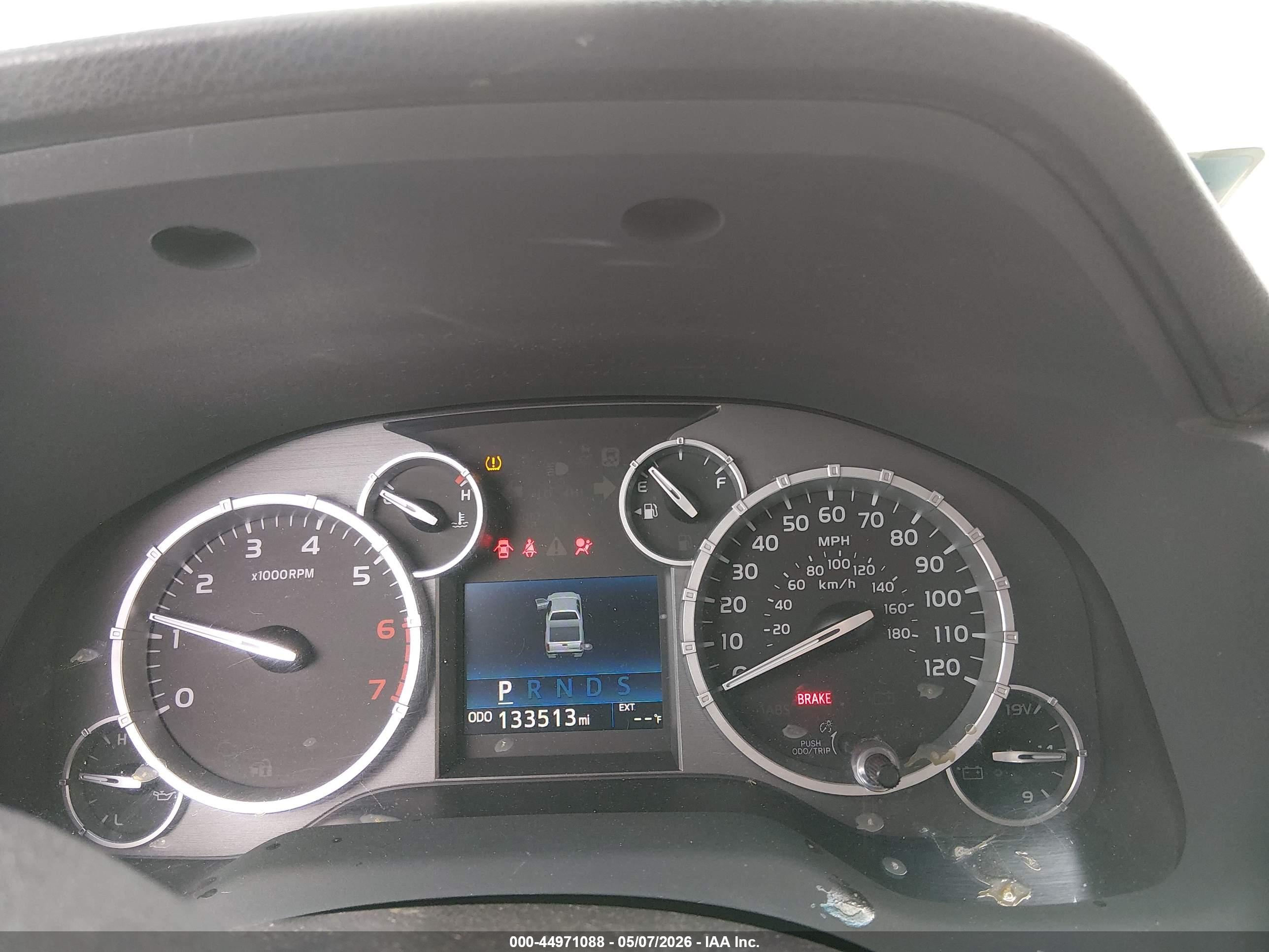 TOYOTA TUNDRA image 7