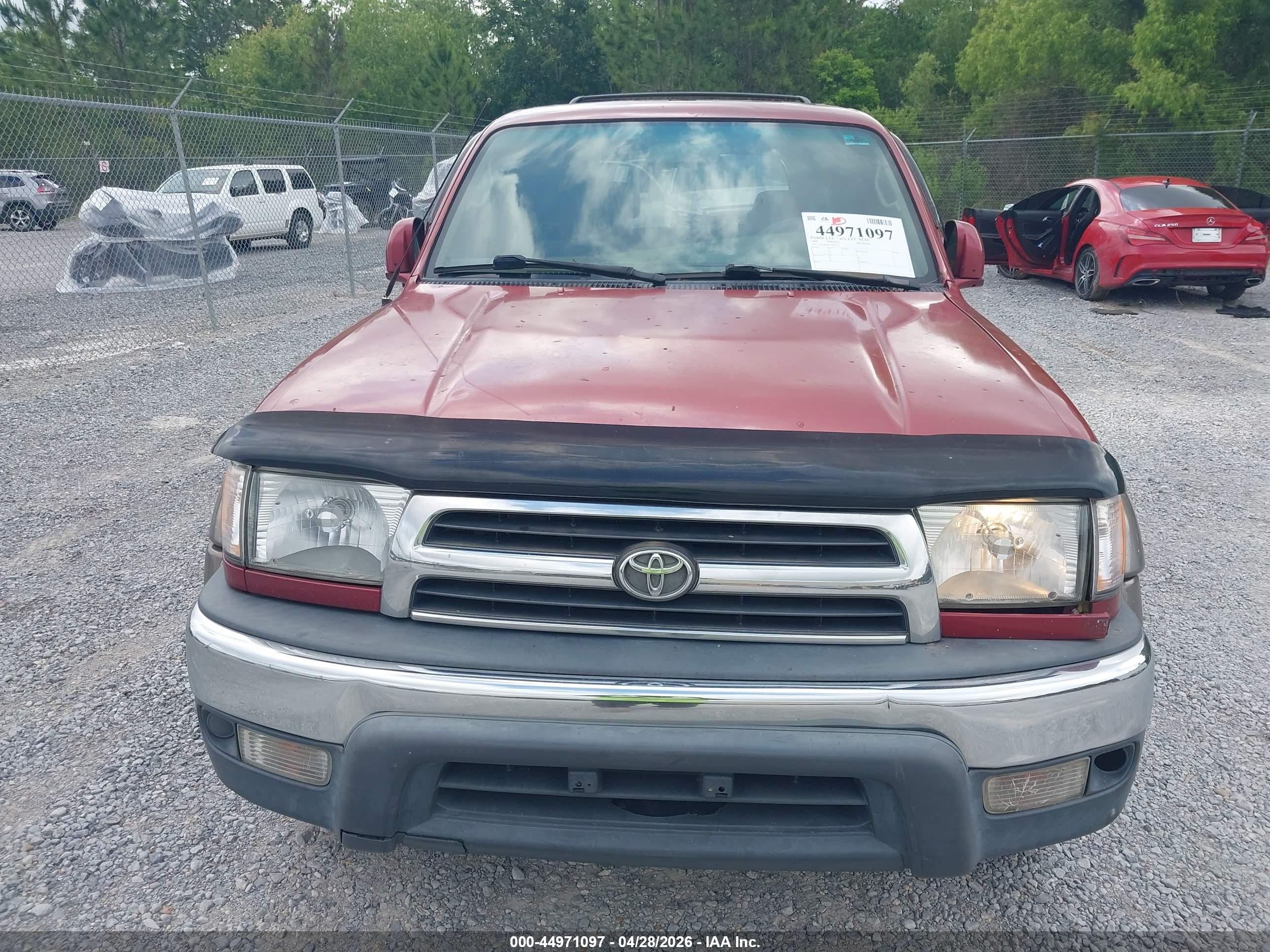 TOYOTA 4RUNNER image 6