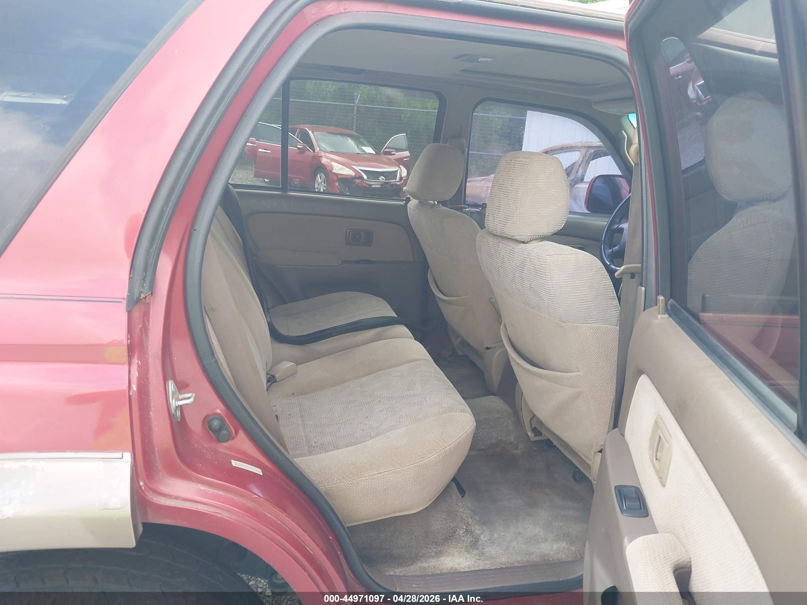 TOYOTA 4RUNNER image 8