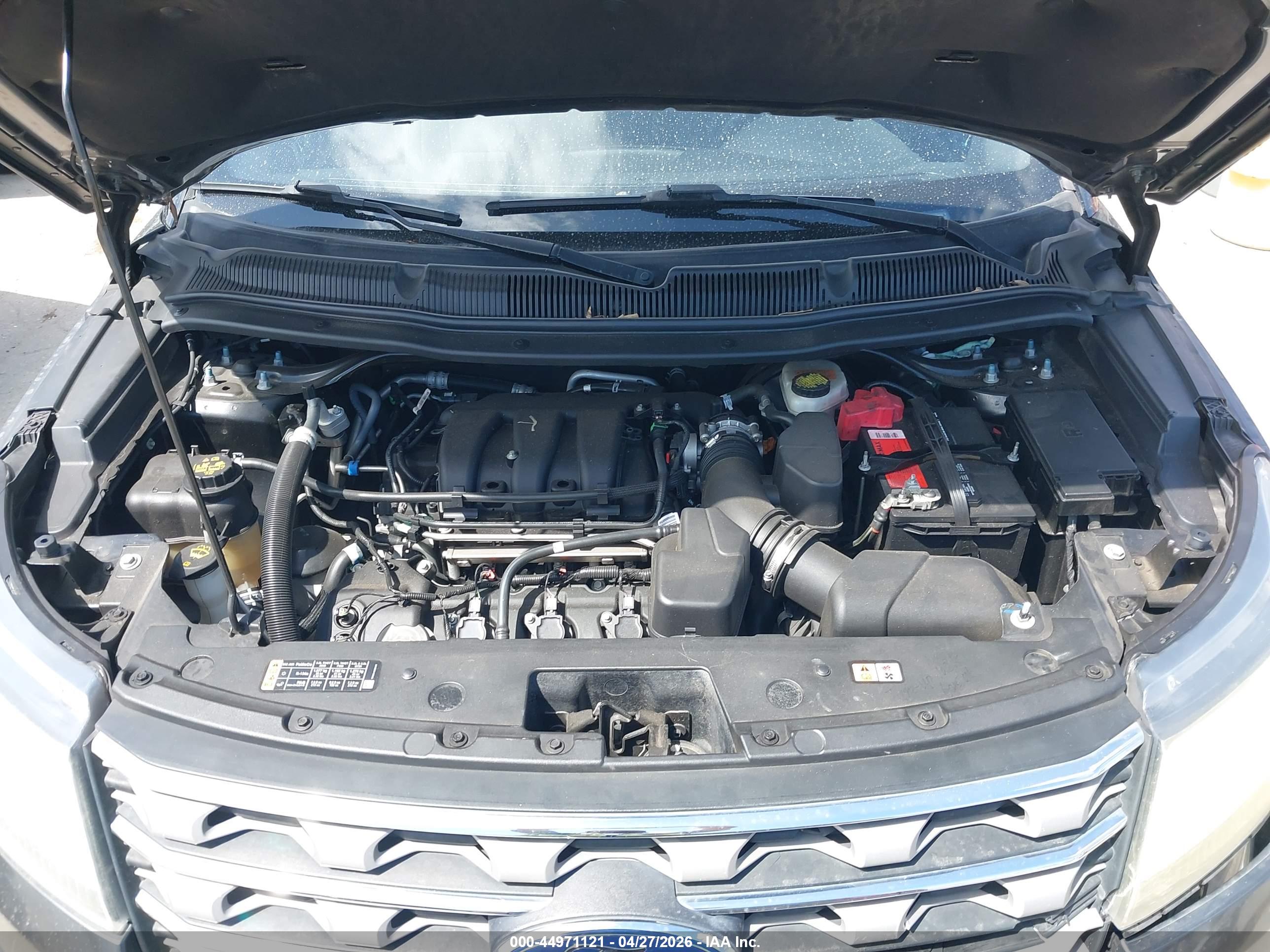 FORD EXPLORER image 10