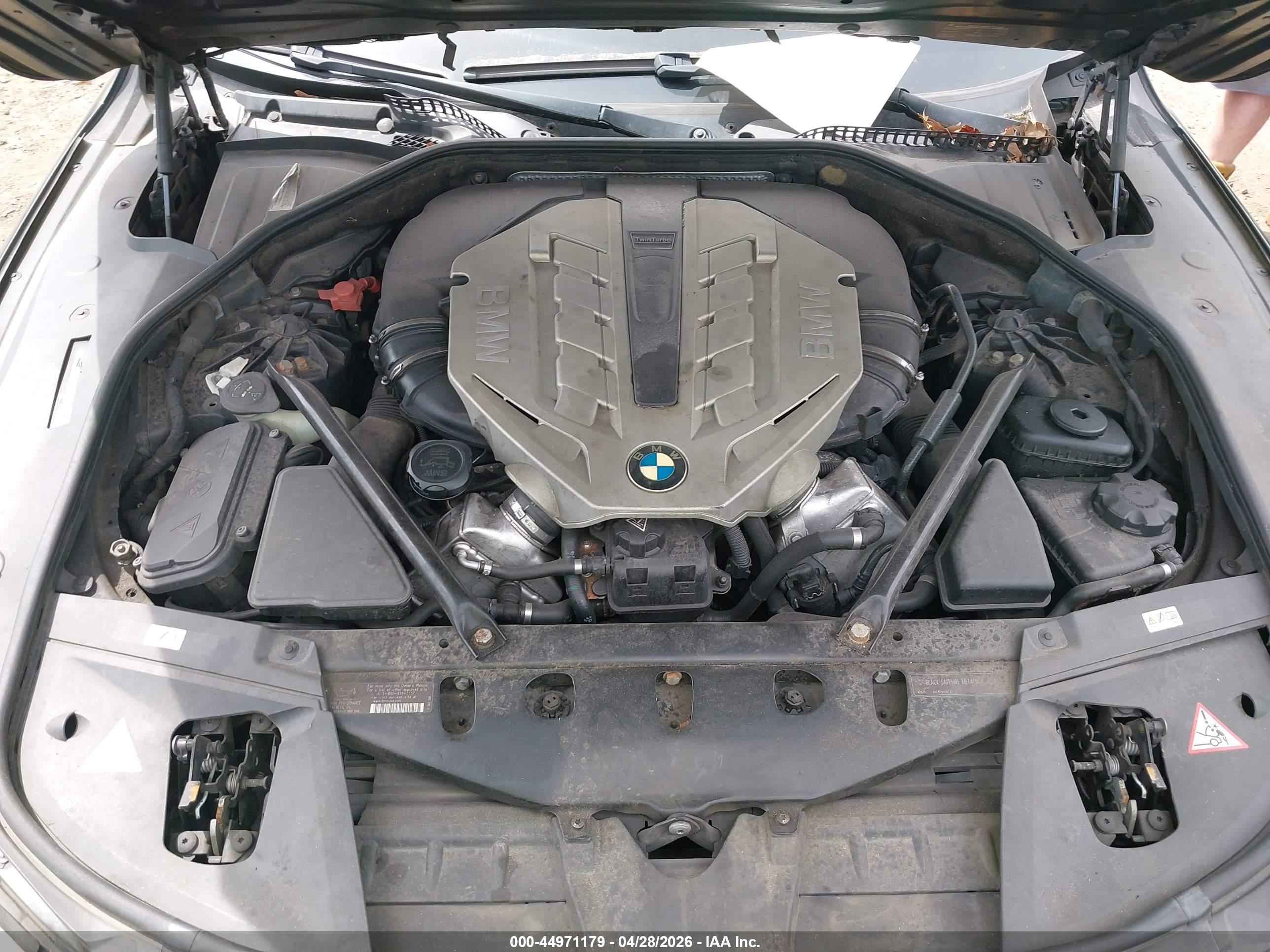 BMW 750LI image 10