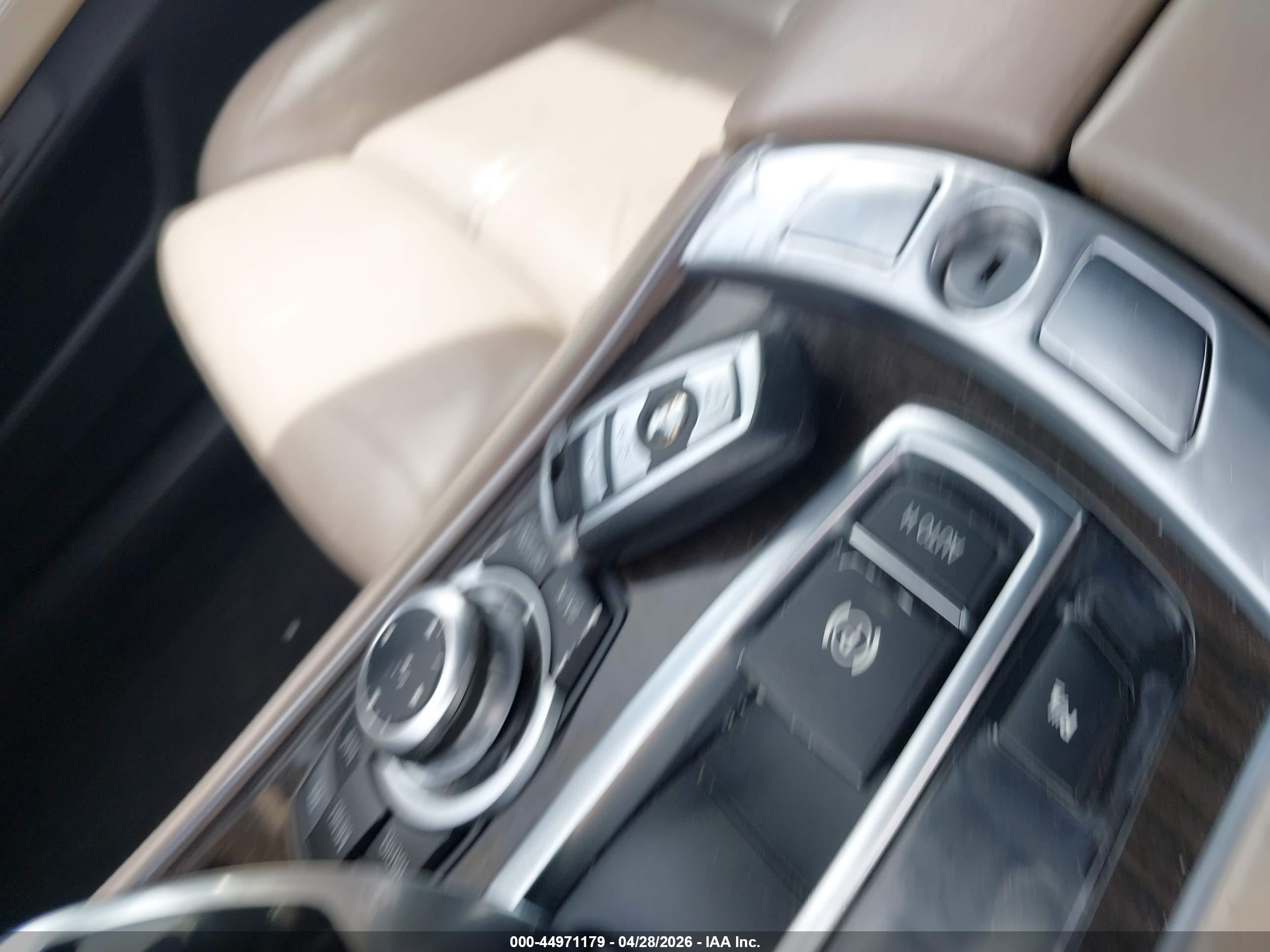 BMW 750LI image 11