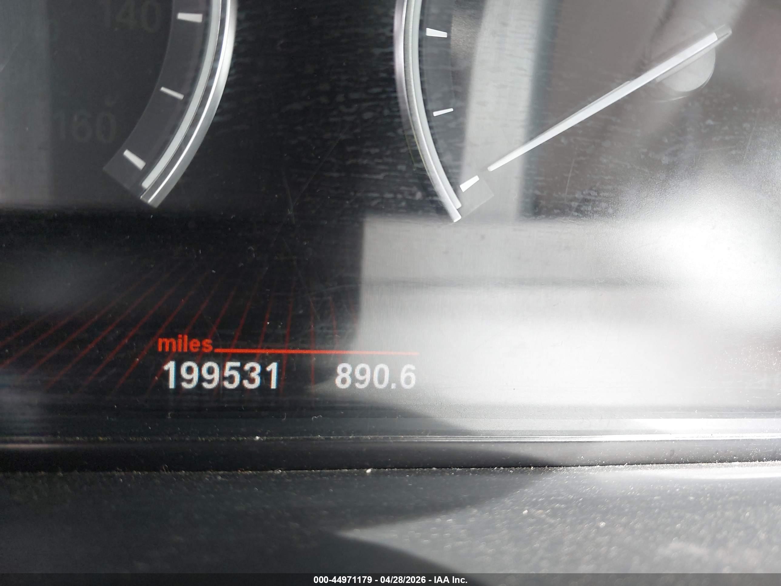 BMW 750LI image 7