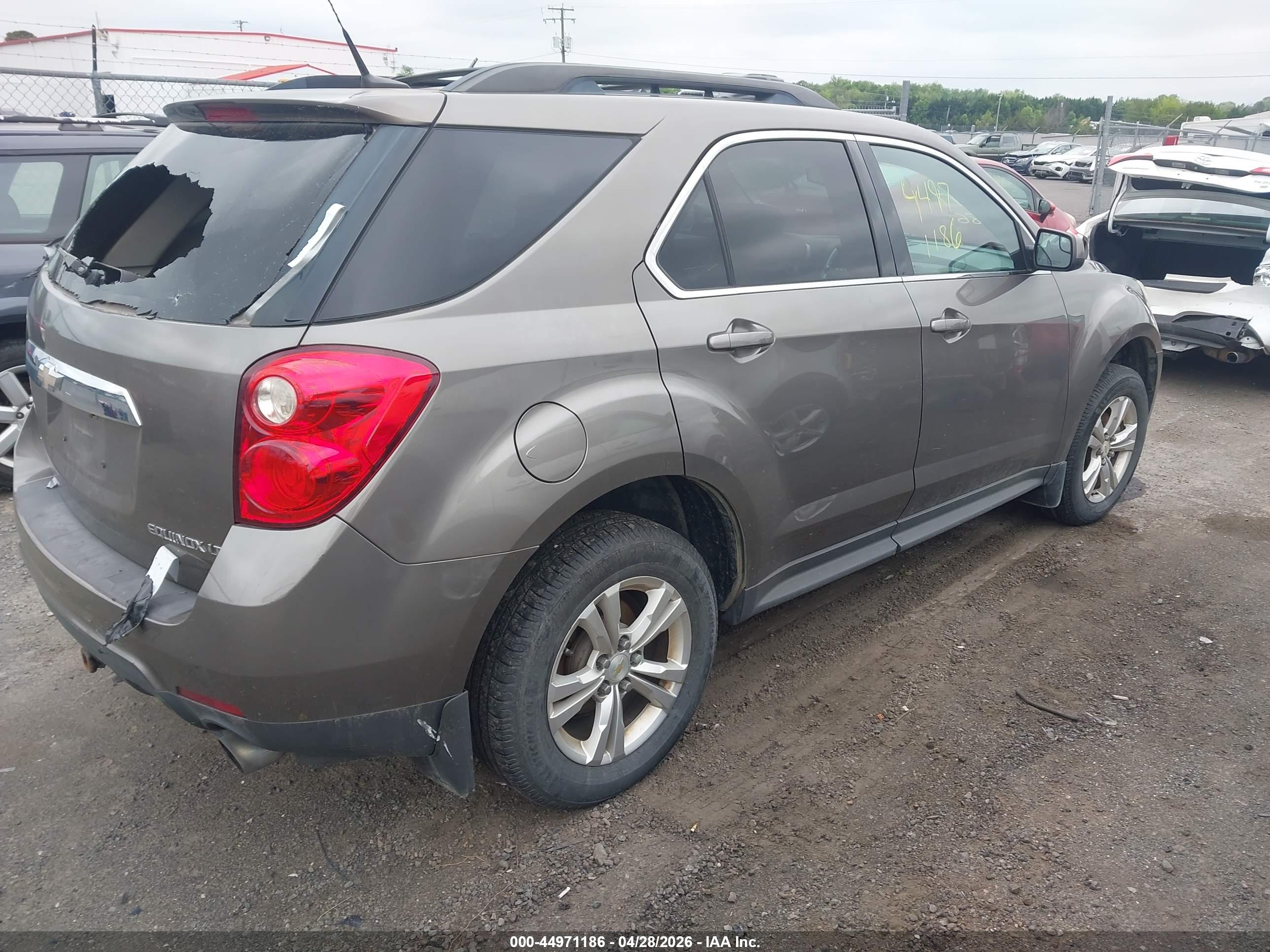 CHEVROLET EQUINOX image 4